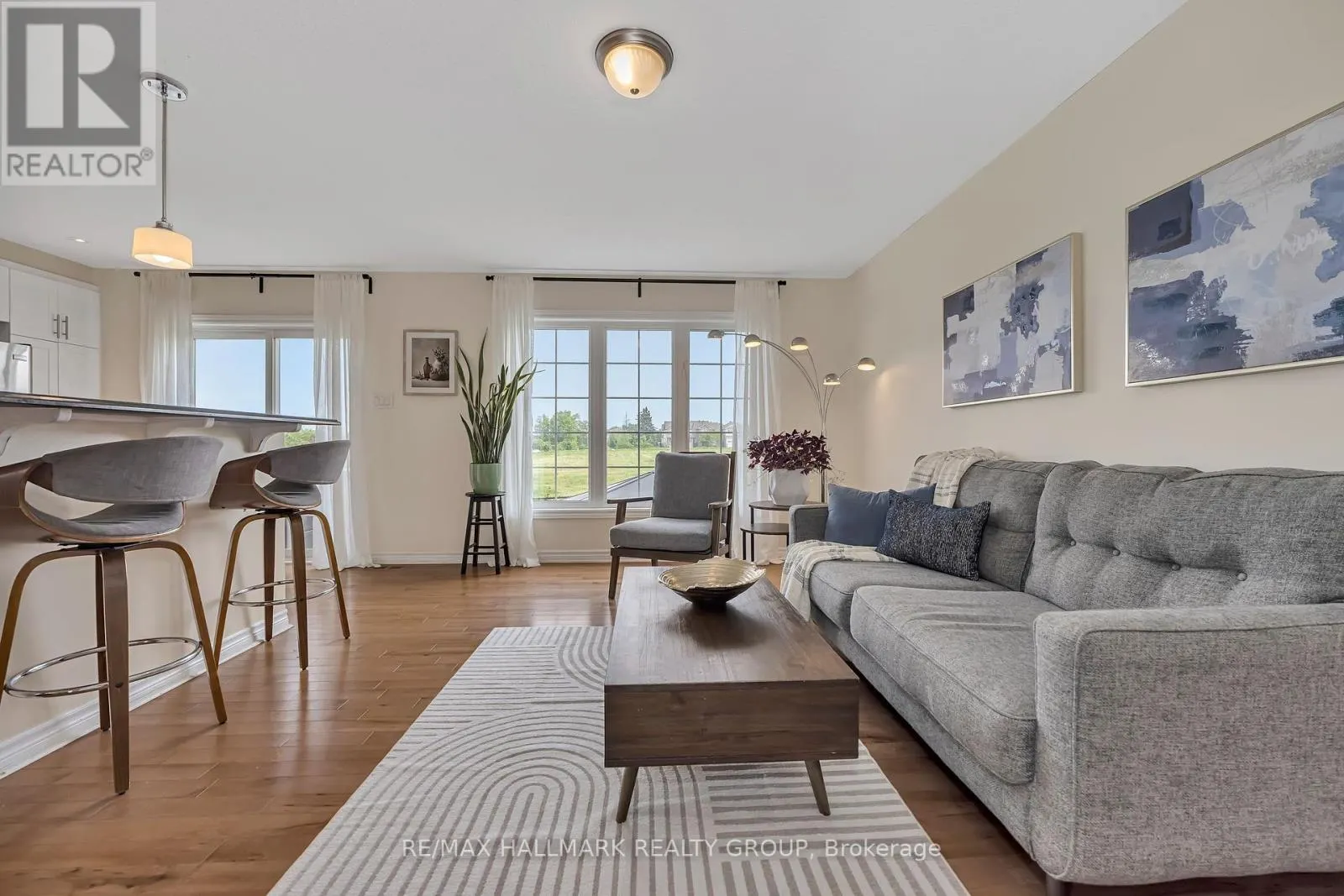 334 ASTELIA CRESCENT
