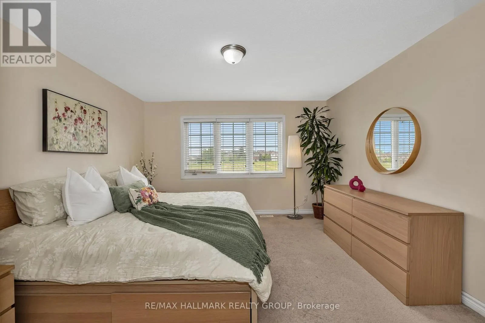 334 ASTELIA CRESCENT
