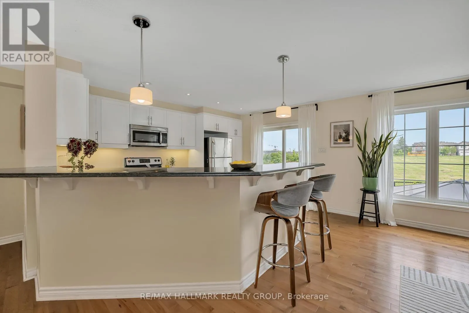 334 ASTELIA CRESCENT