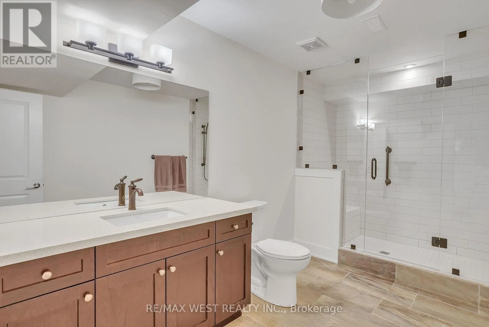 8 WESTWIND COURT