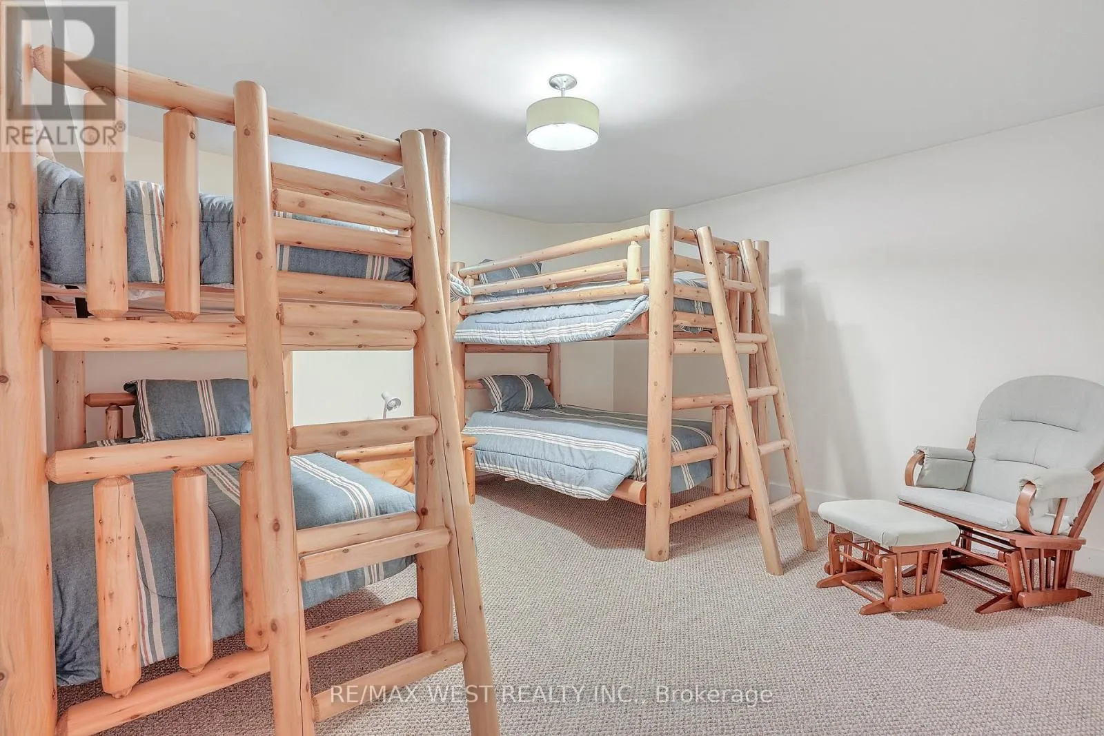 8 WESTWIND COURT