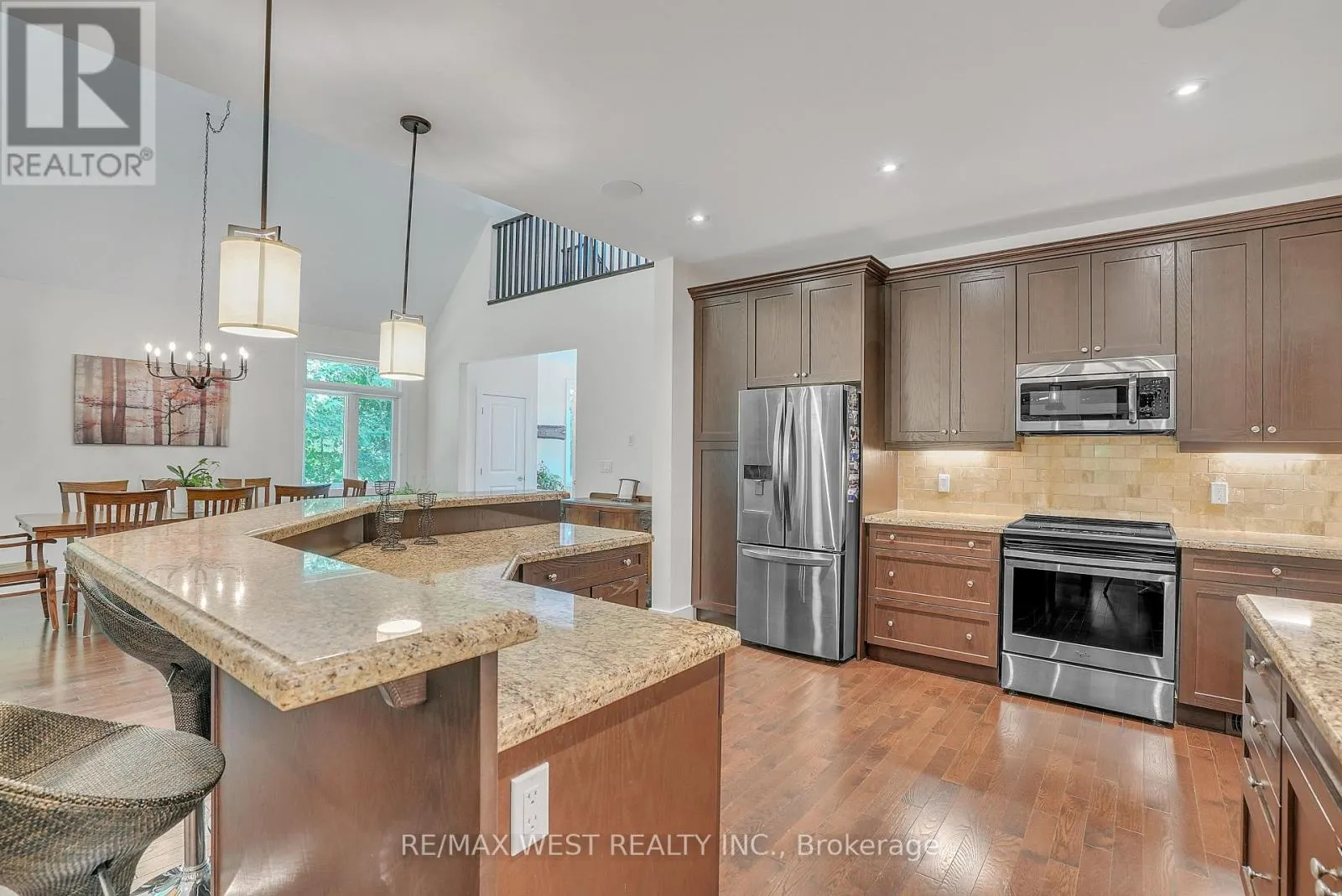 8 WESTWIND COURT