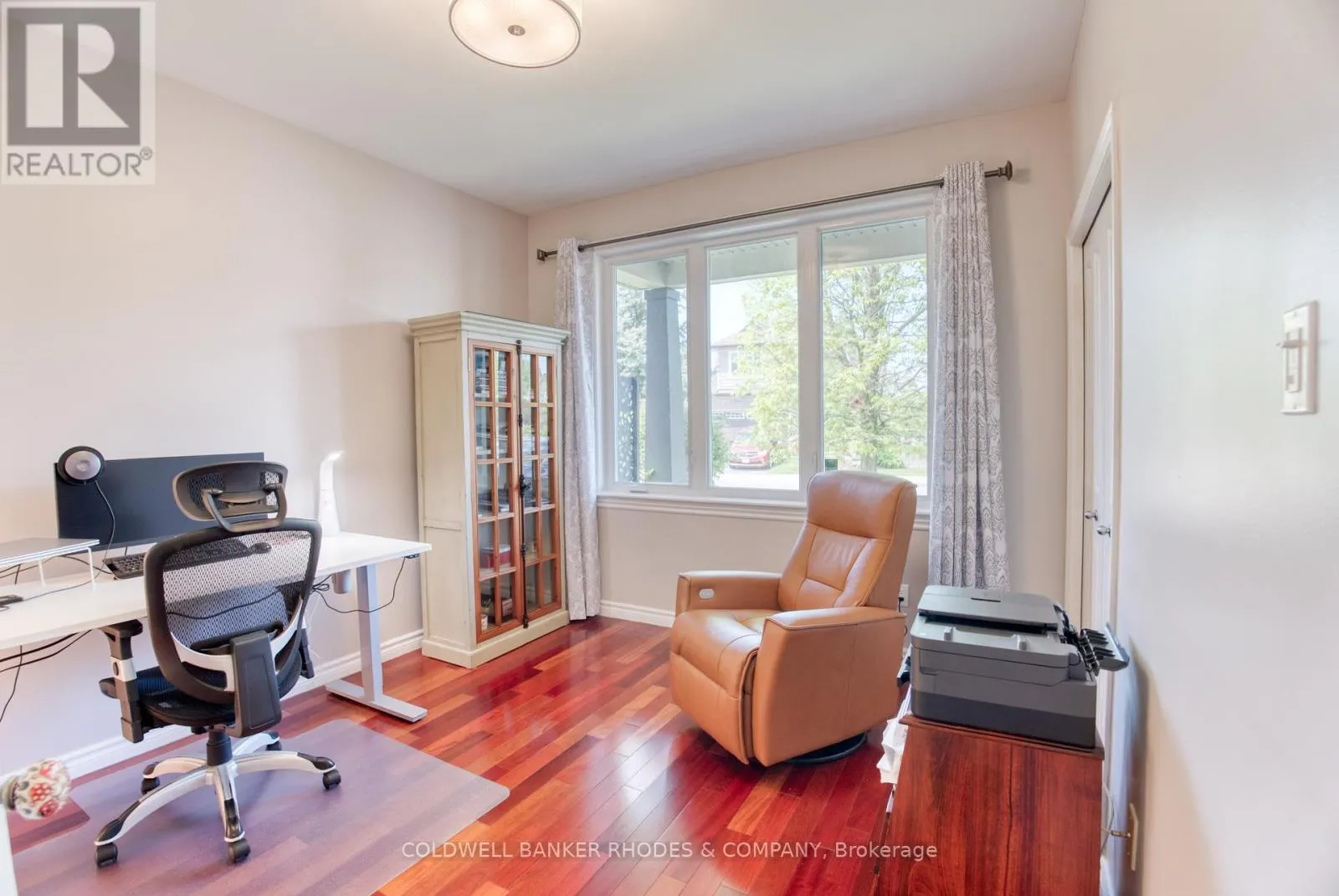 454 CREEKVIEW WAY
