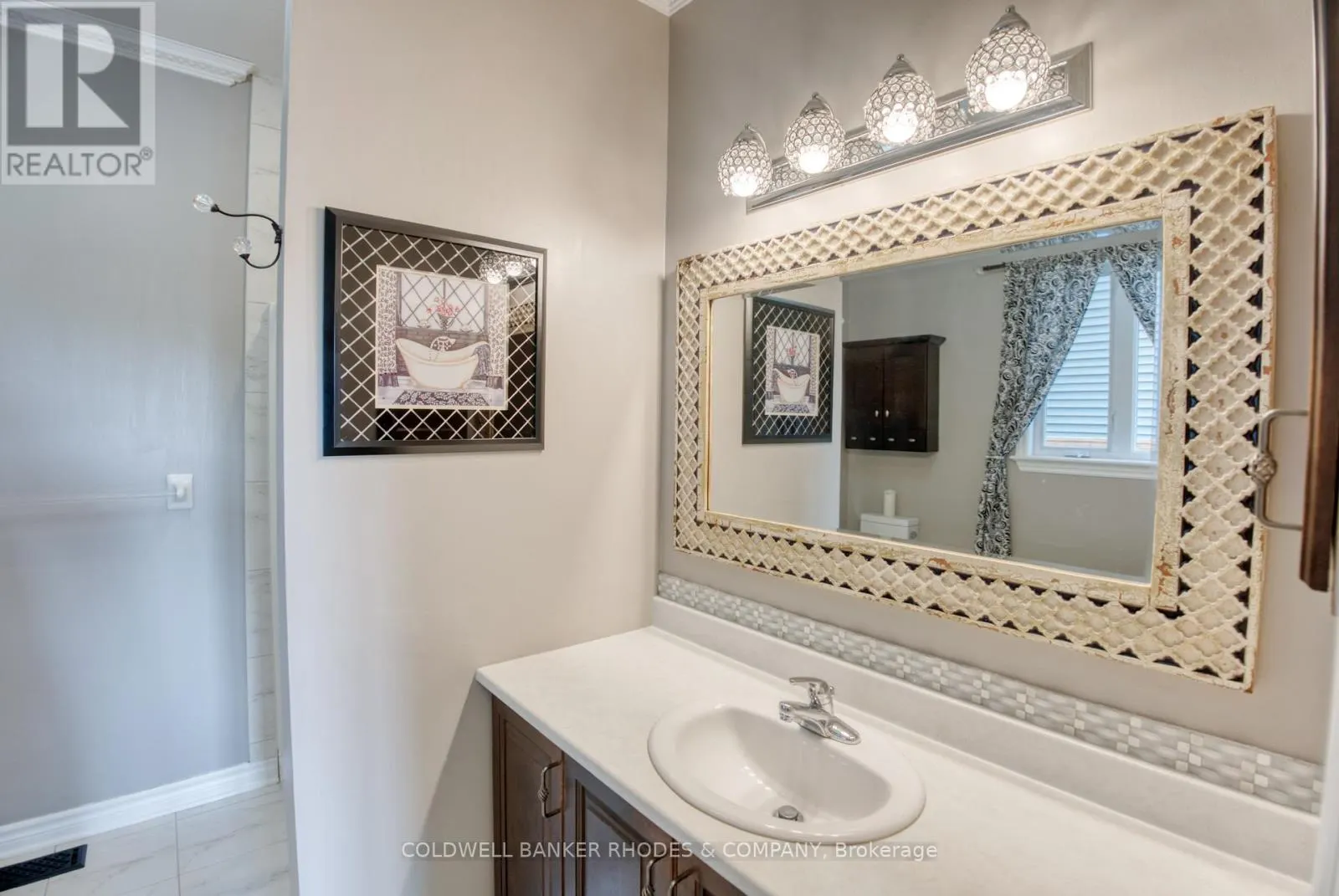 454 CREEKVIEW WAY