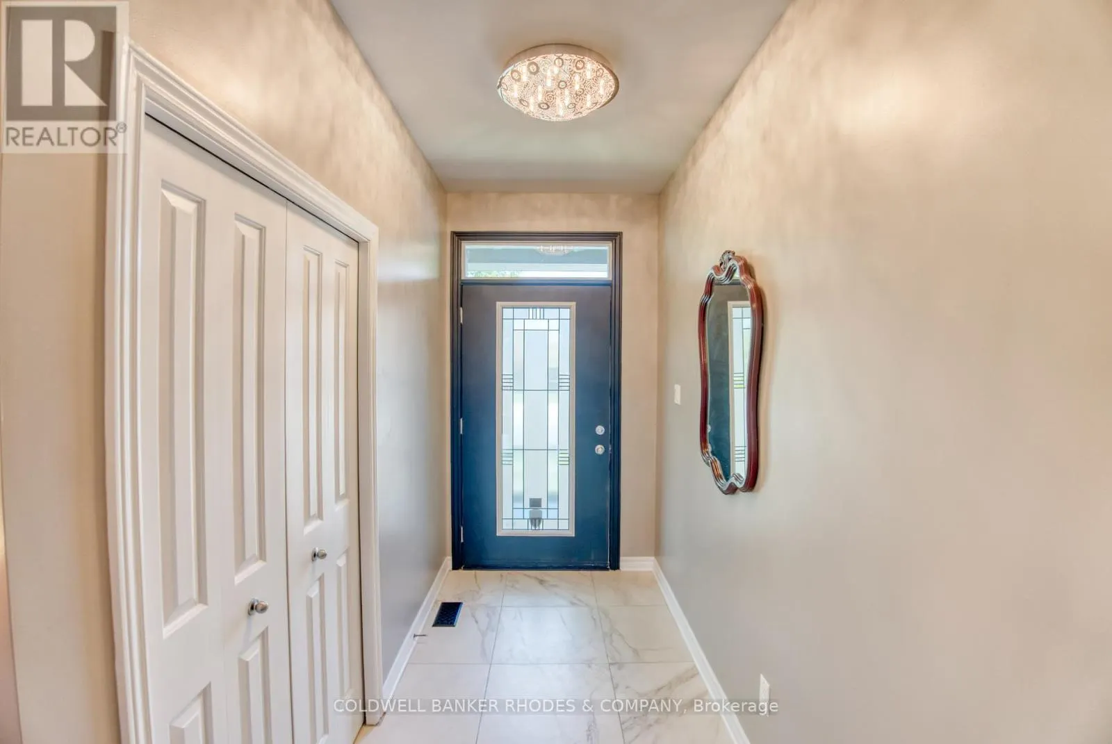 454 CREEKVIEW WAY