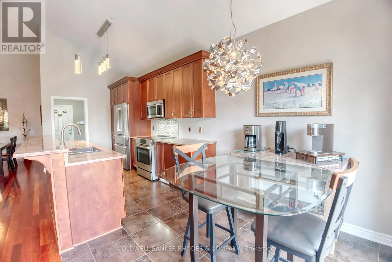 454 CREEKVIEW WAY