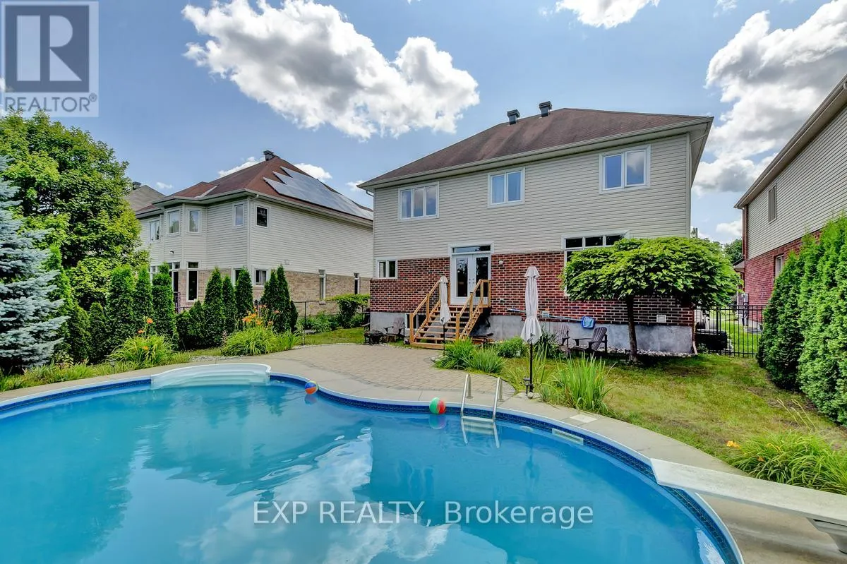 135 RIVERSEDGE CRESCENT