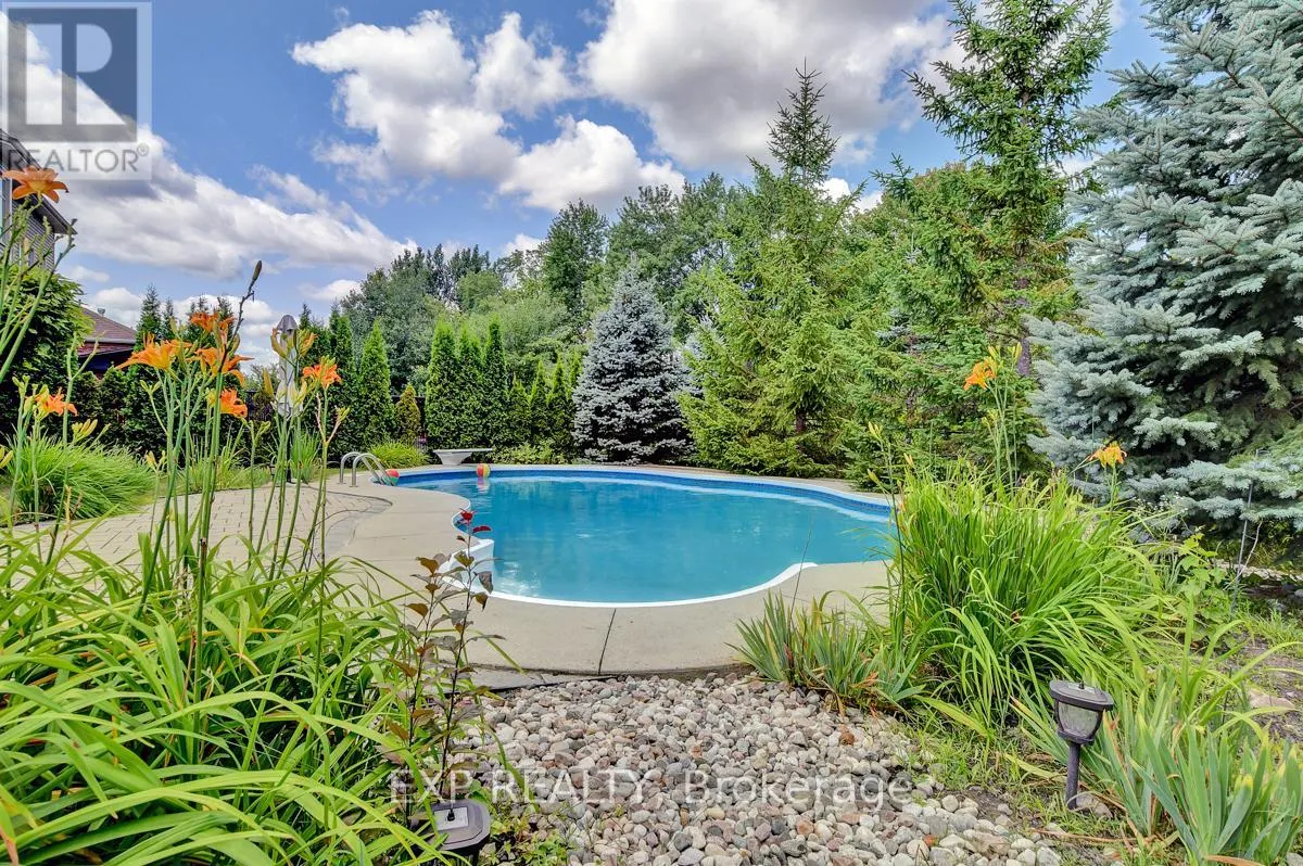 135 RIVERSEDGE CRESCENT
