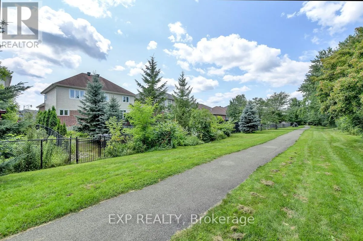 135 RIVERSEDGE CRESCENT