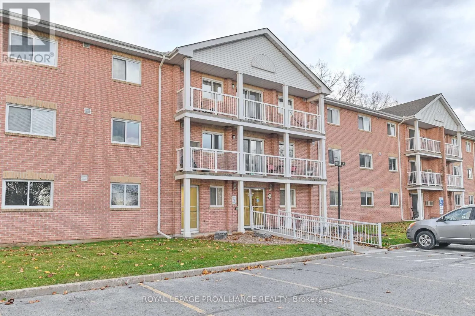 213 - 175 HAIG ROAD E, #213