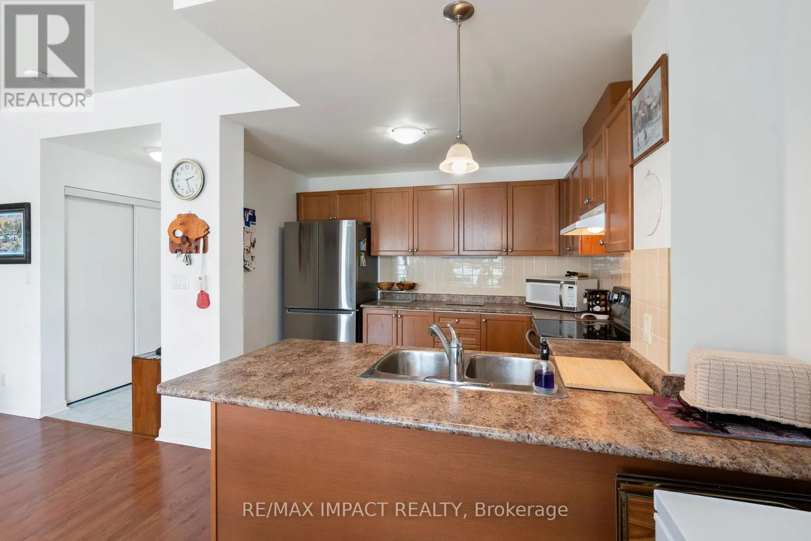 222 - 148 THIRD STREET, #222