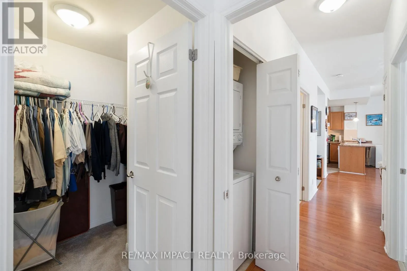 222 - 148 THIRD STREET, #222