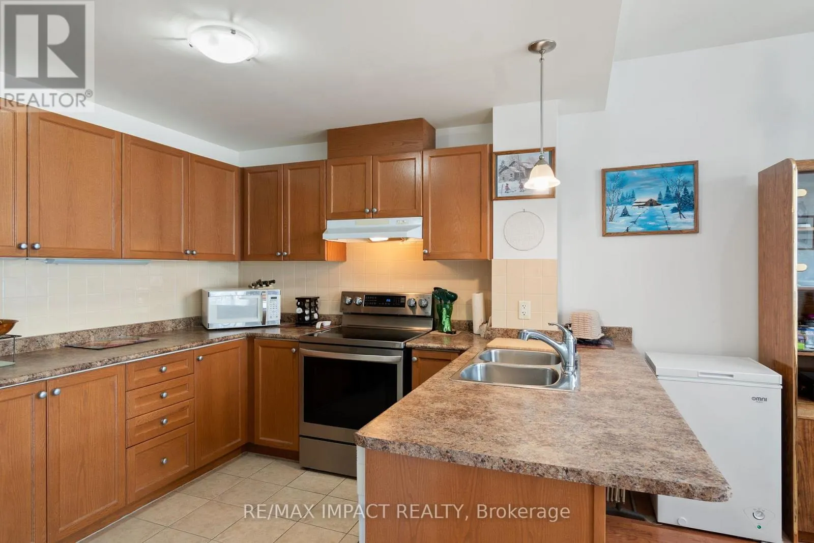 222 - 148 THIRD STREET, #222