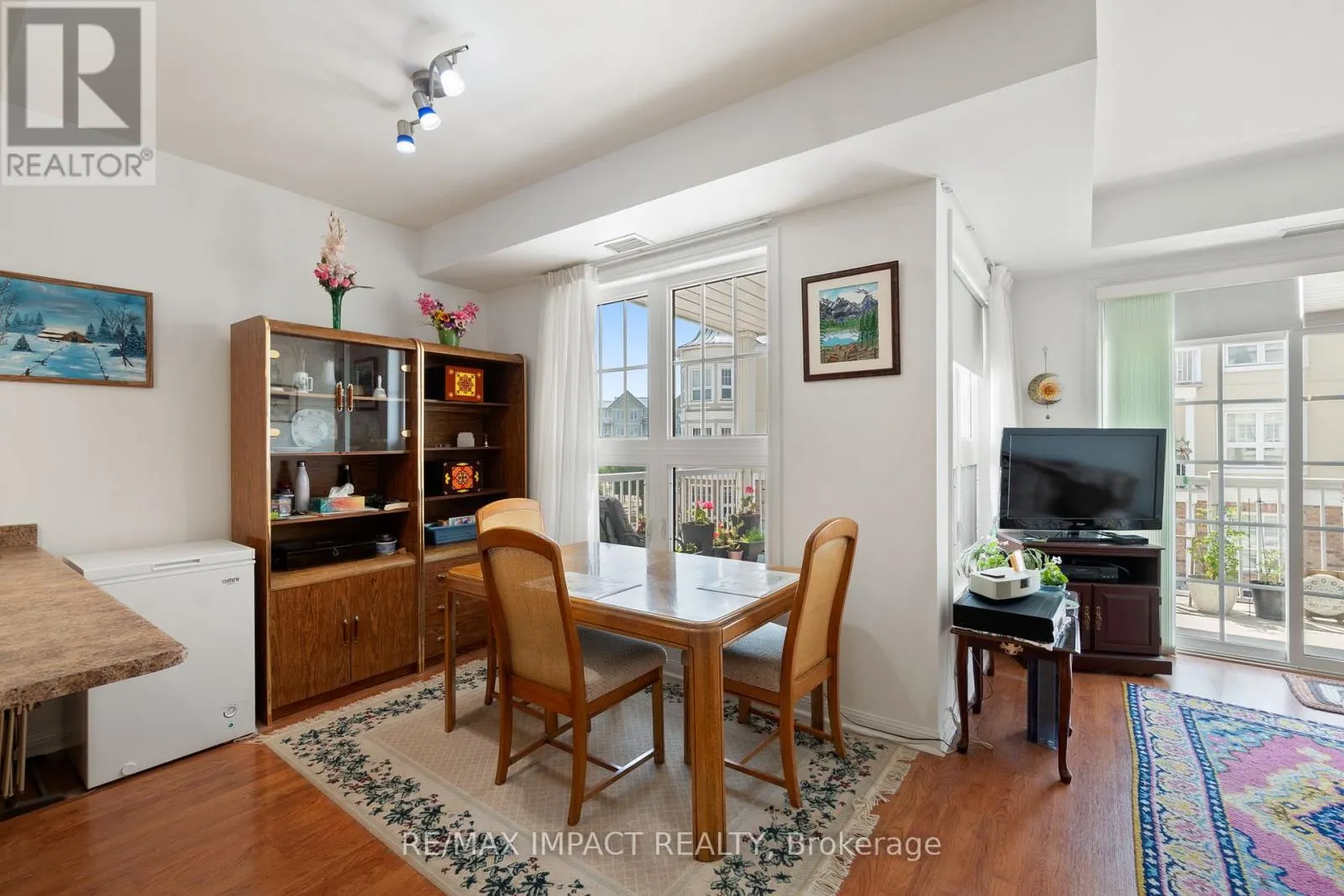 222 - 148 THIRD STREET, #222