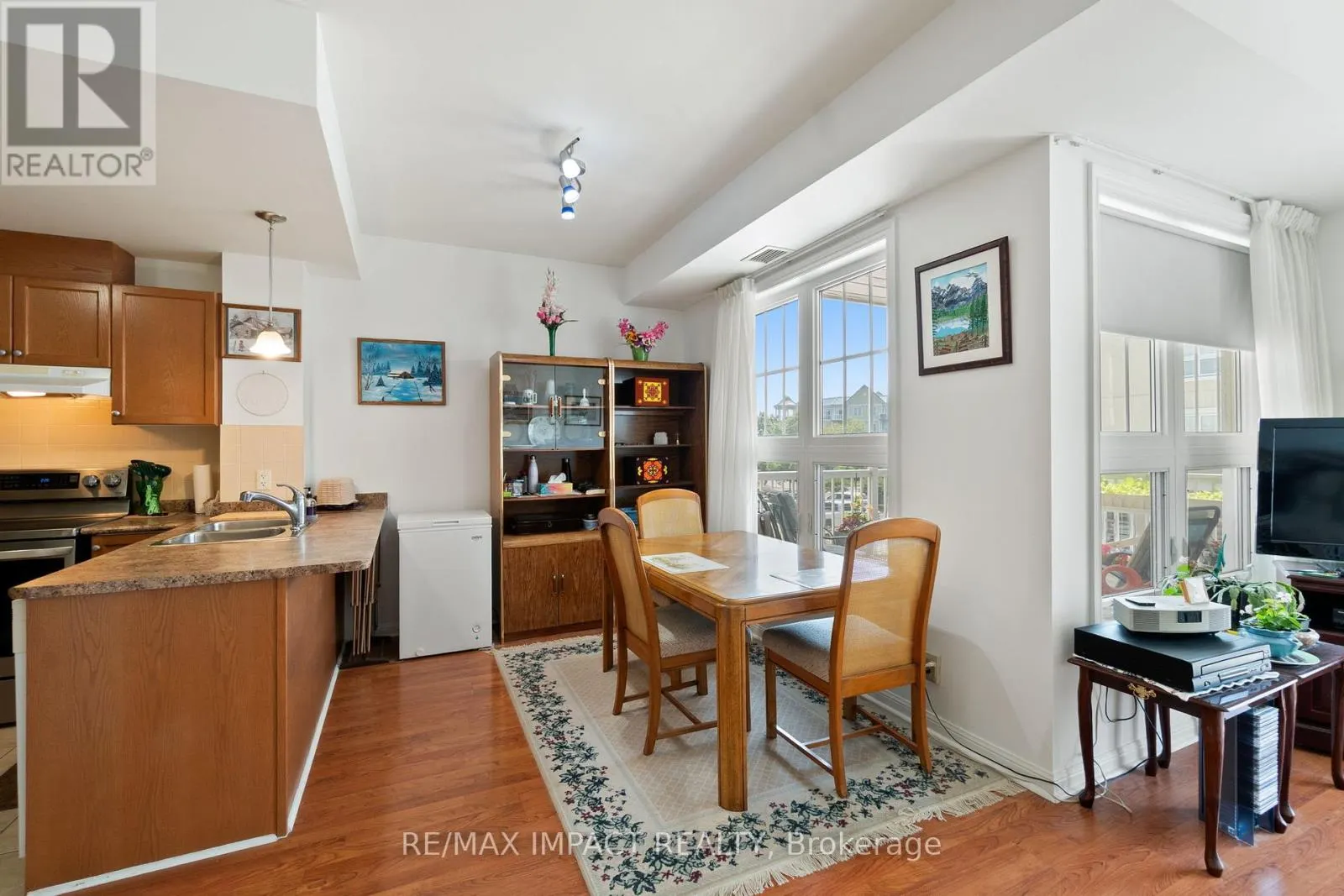 222 - 148 THIRD STREET, #222