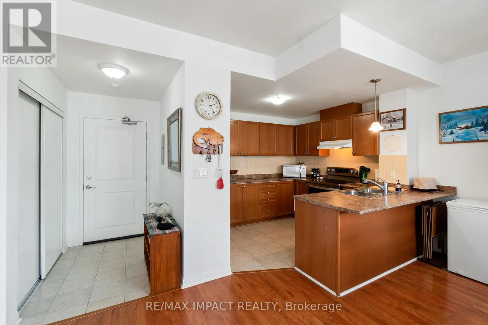 222 - 148 THIRD STREET, #222