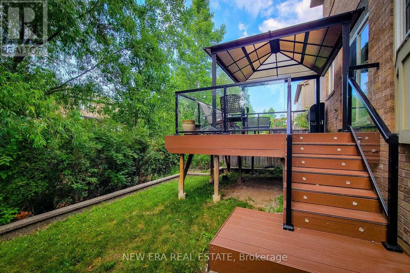 128 MONTREAL CIRCLE