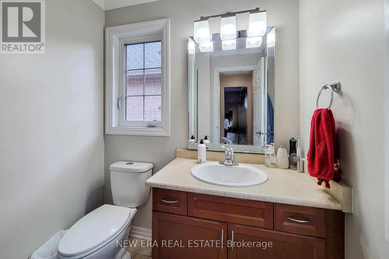 128 MONTREAL CIRCLE