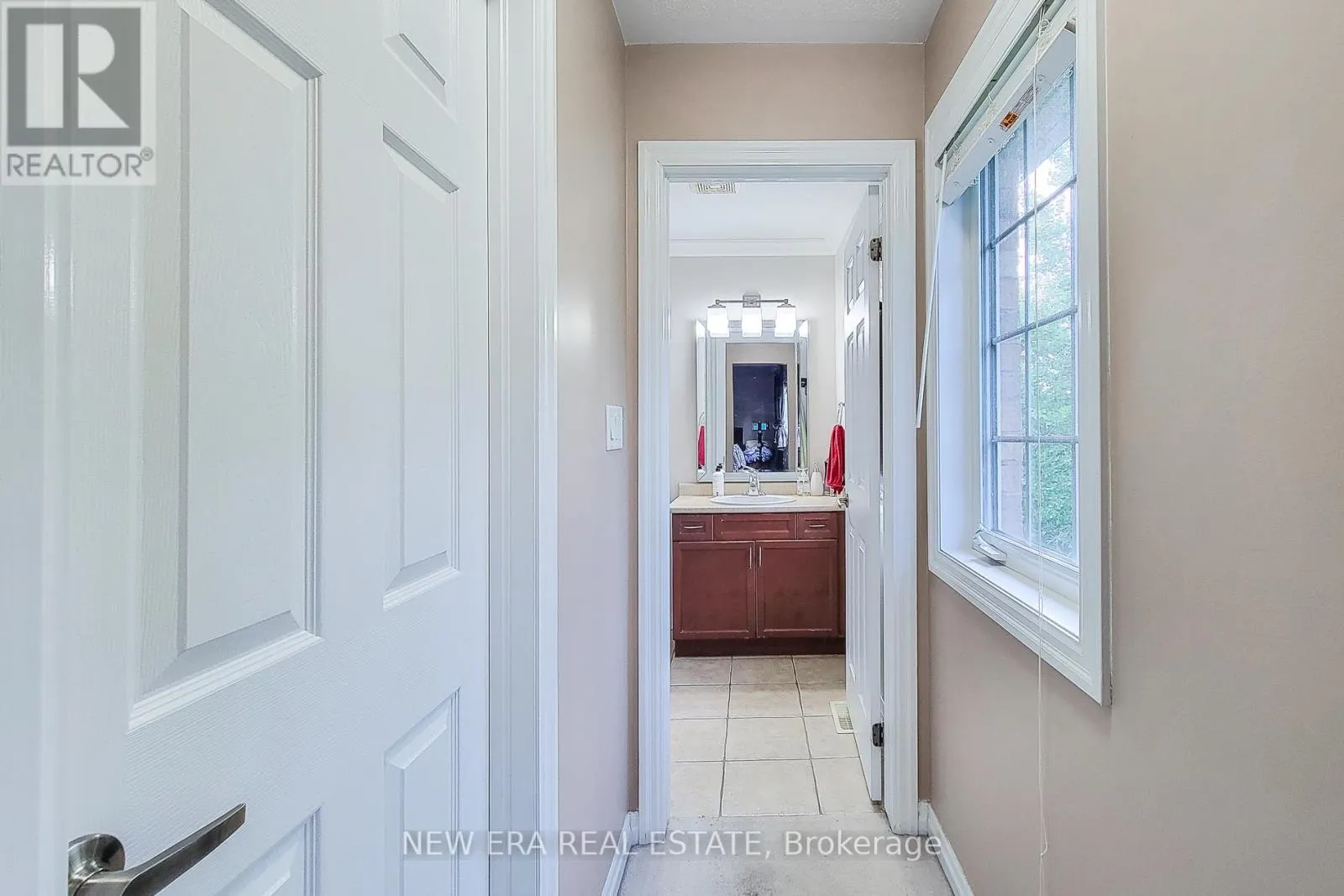 128 MONTREAL CIRCLE