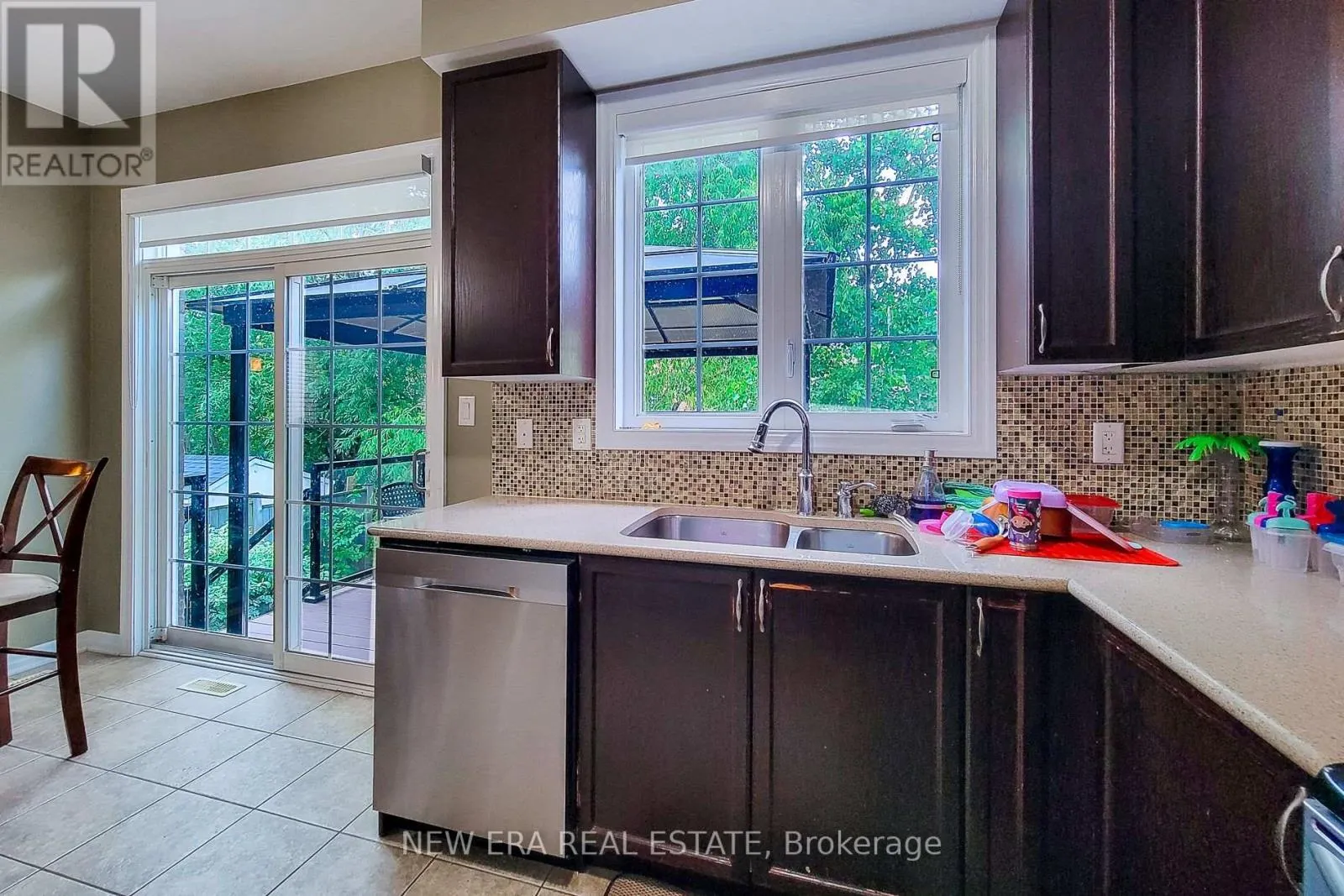 128 MONTREAL CIRCLE