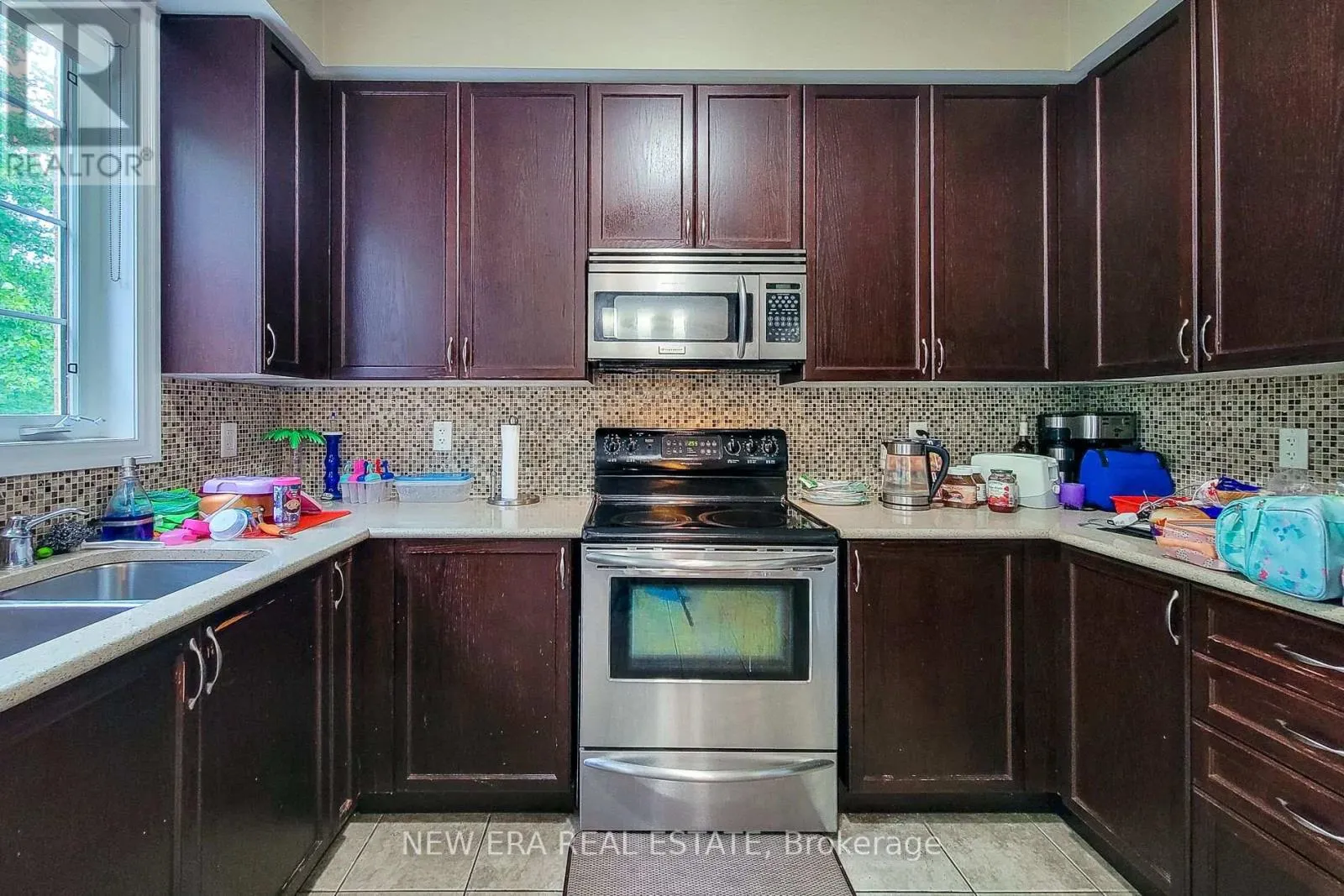 128 MONTREAL CIRCLE