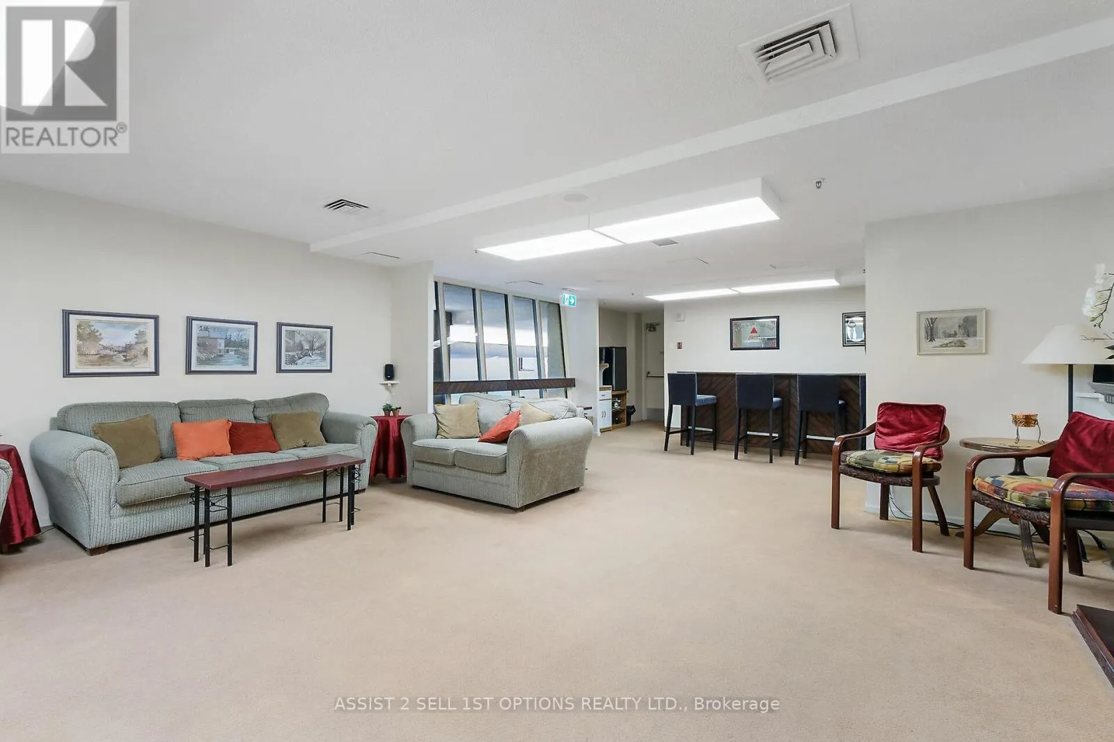 301 - 415 GREENVIEW AVENUE