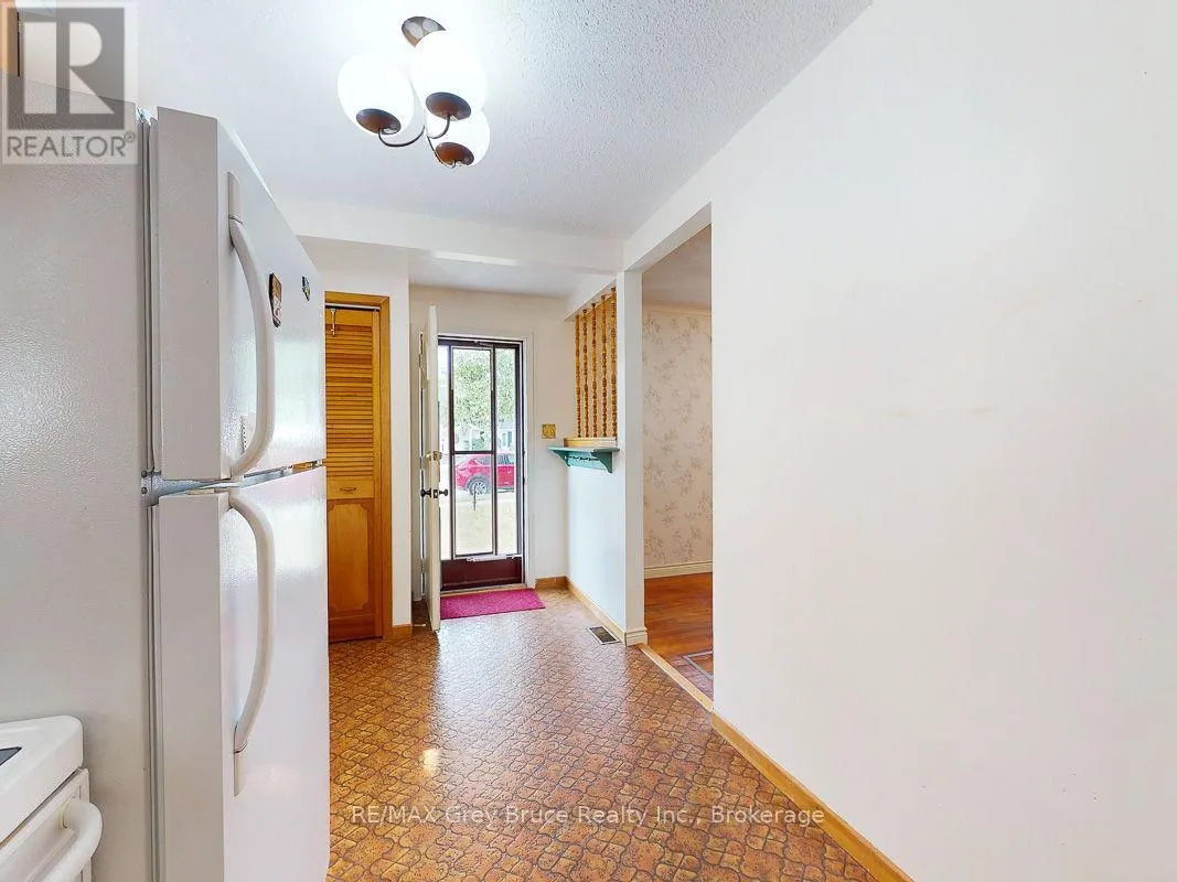 789 6TH 'A' STREET E