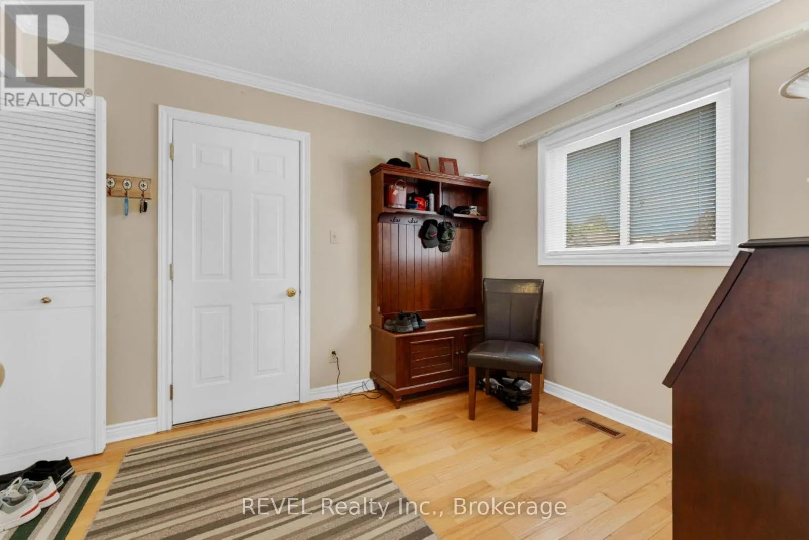 20 - 10 WENTWORTH DRIVE, #20