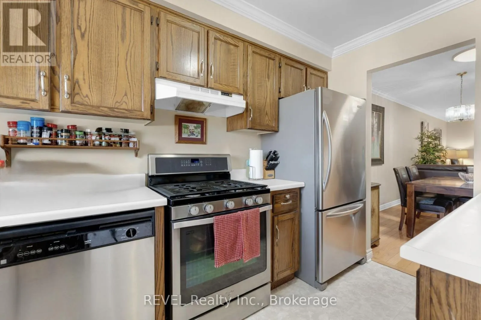 20 - 10 WENTWORTH DRIVE, #20