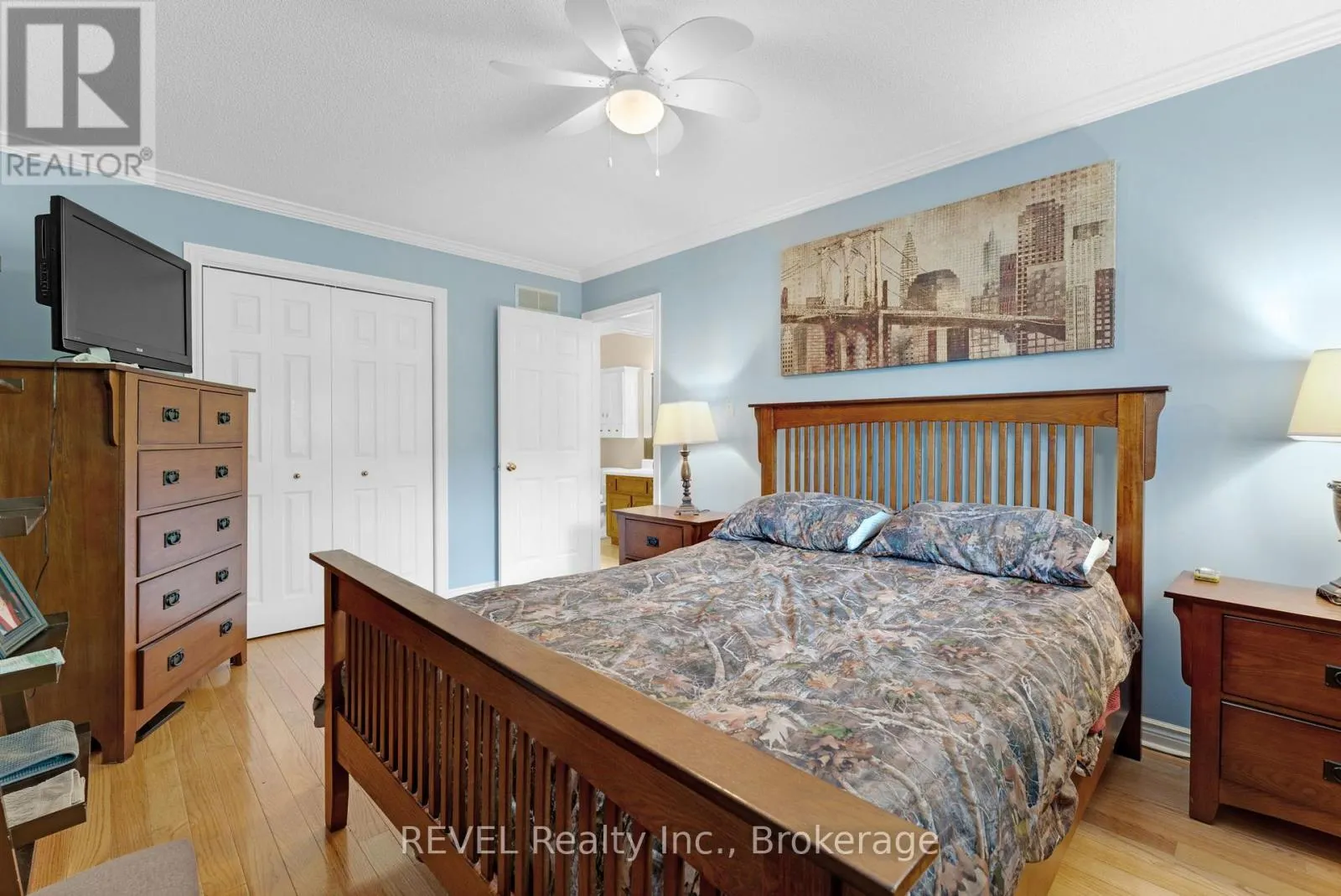20 - 10 WENTWORTH DRIVE, #20