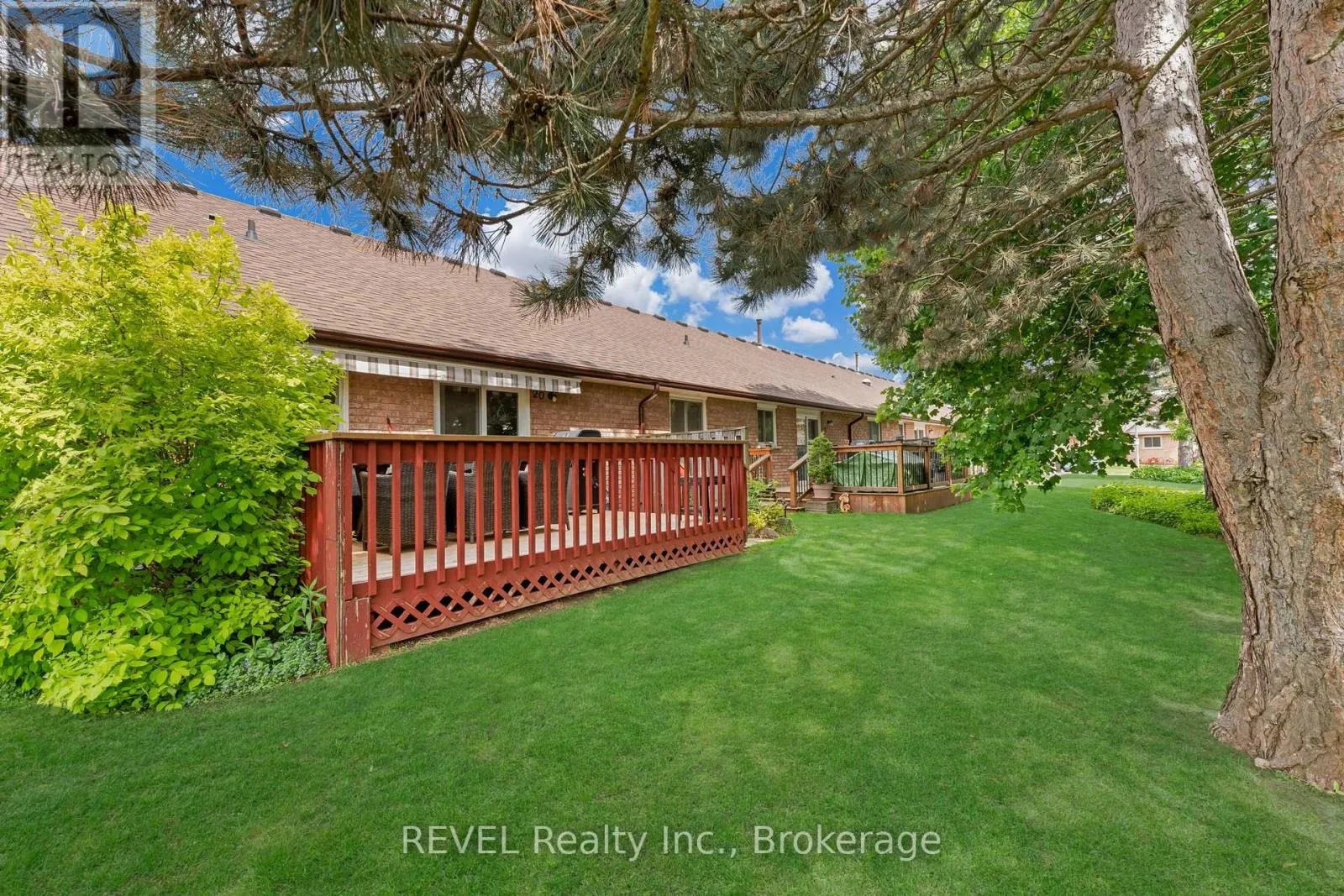 20 - 10 WENTWORTH DRIVE, #20