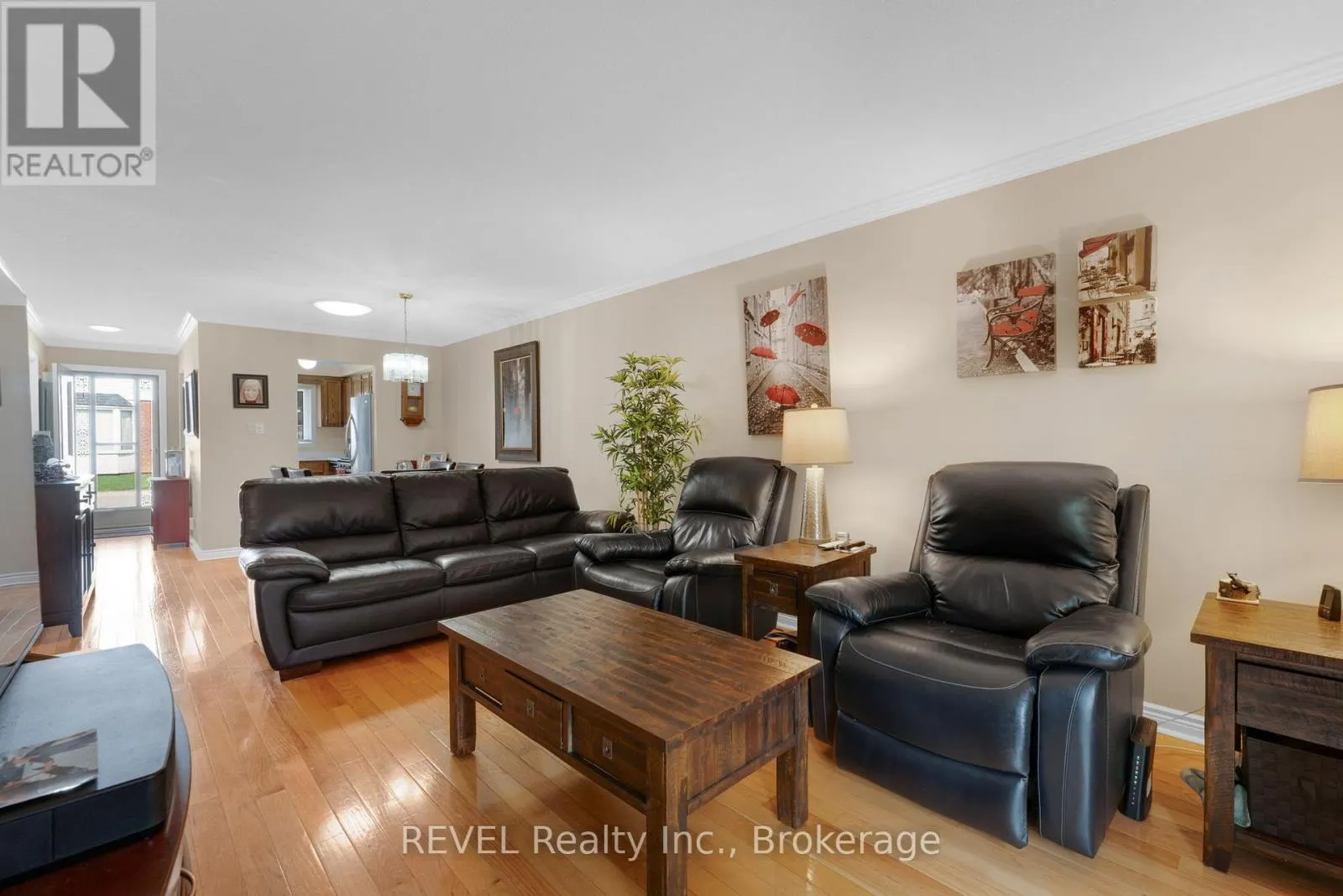 20 - 10 WENTWORTH DRIVE, #20
