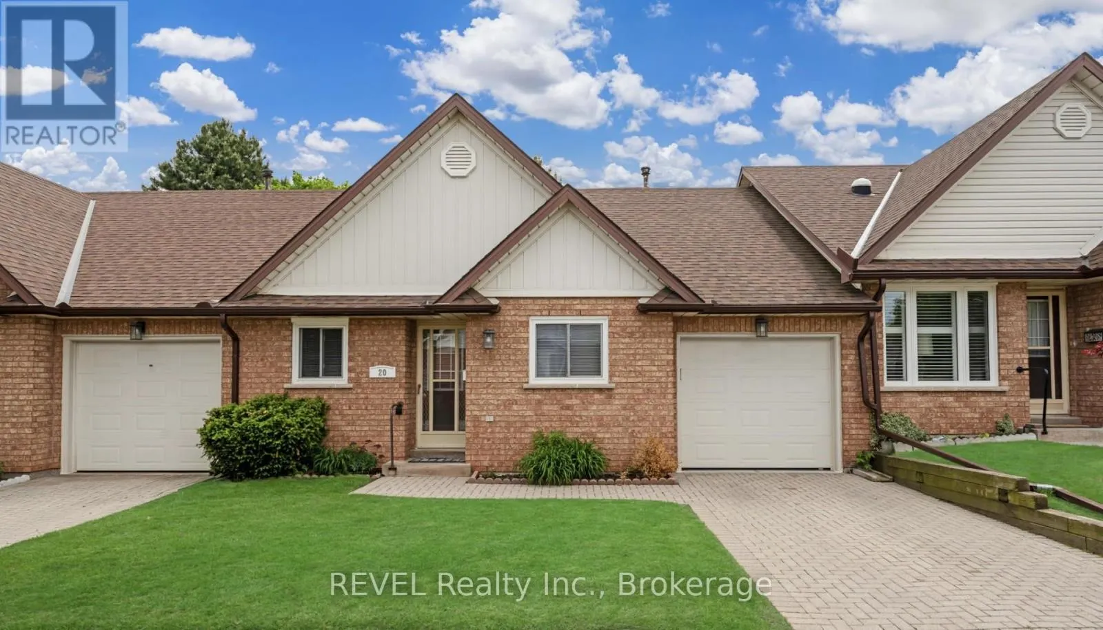 20 - 10 WENTWORTH DRIVE, #20