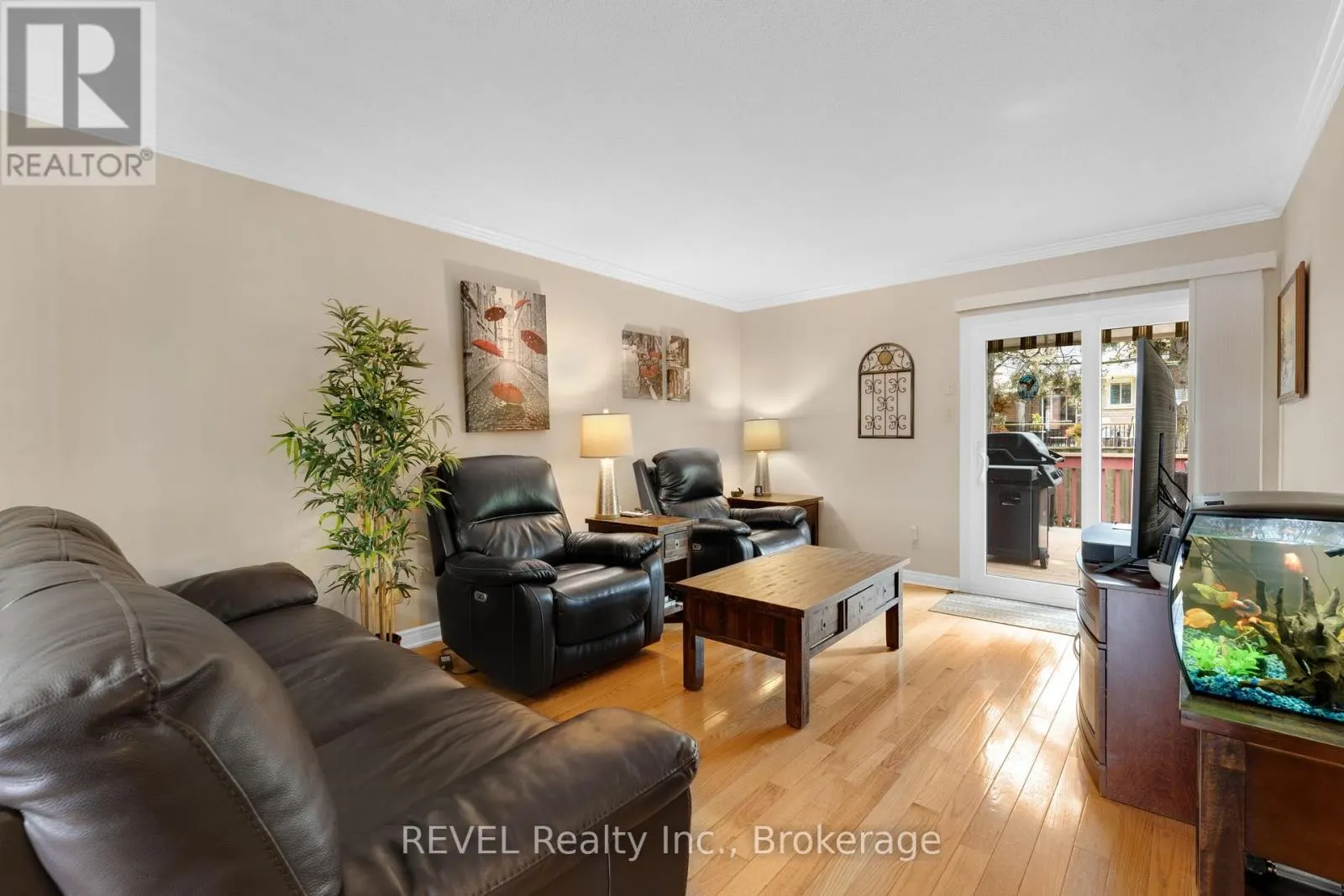 20 - 10 WENTWORTH DRIVE, #20