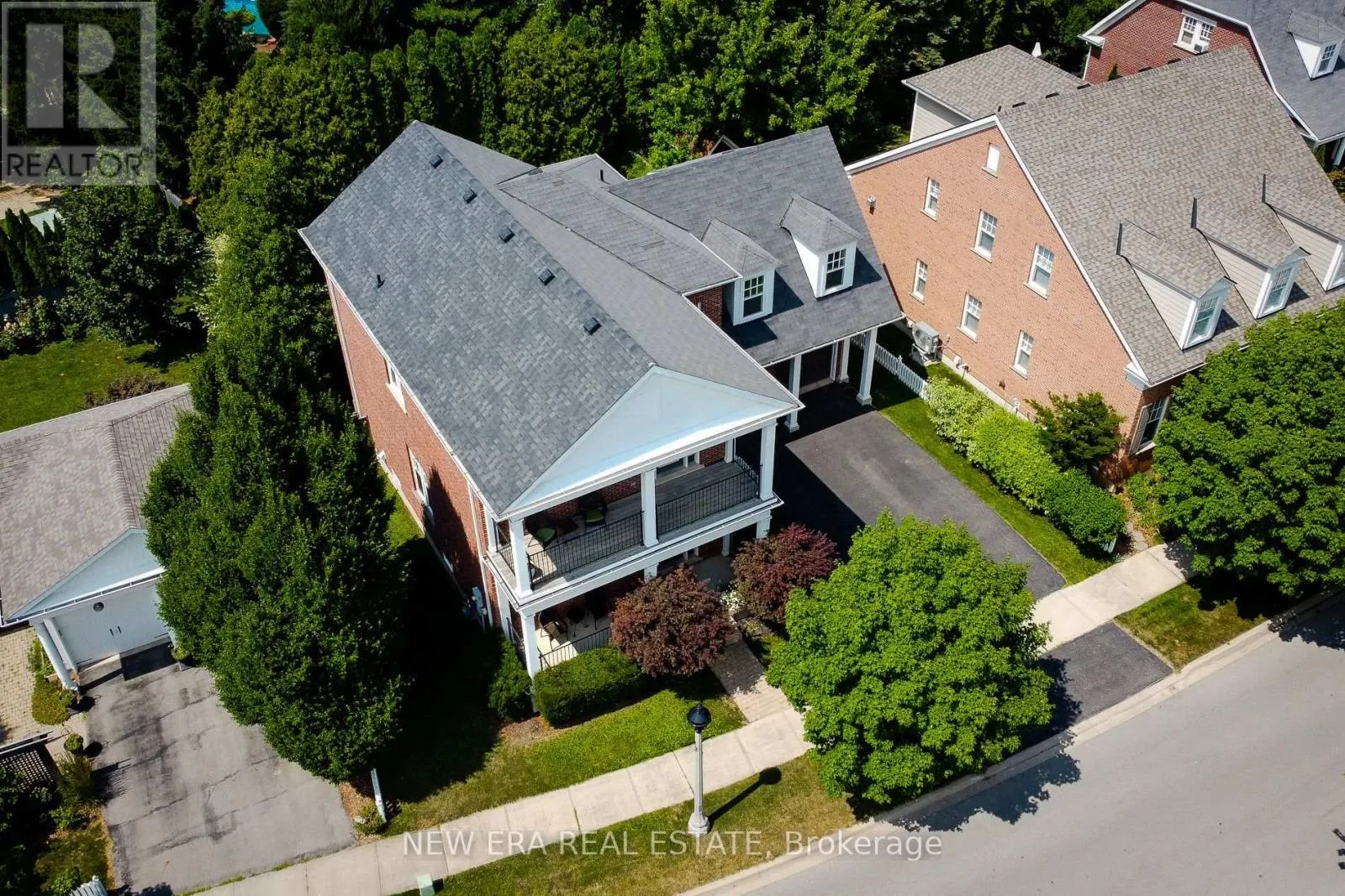 16 BROCK STREET
