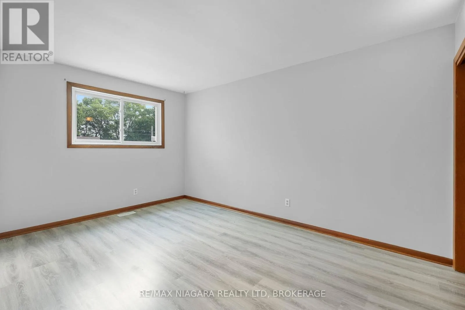 3759 HIGHLAND DRIVE