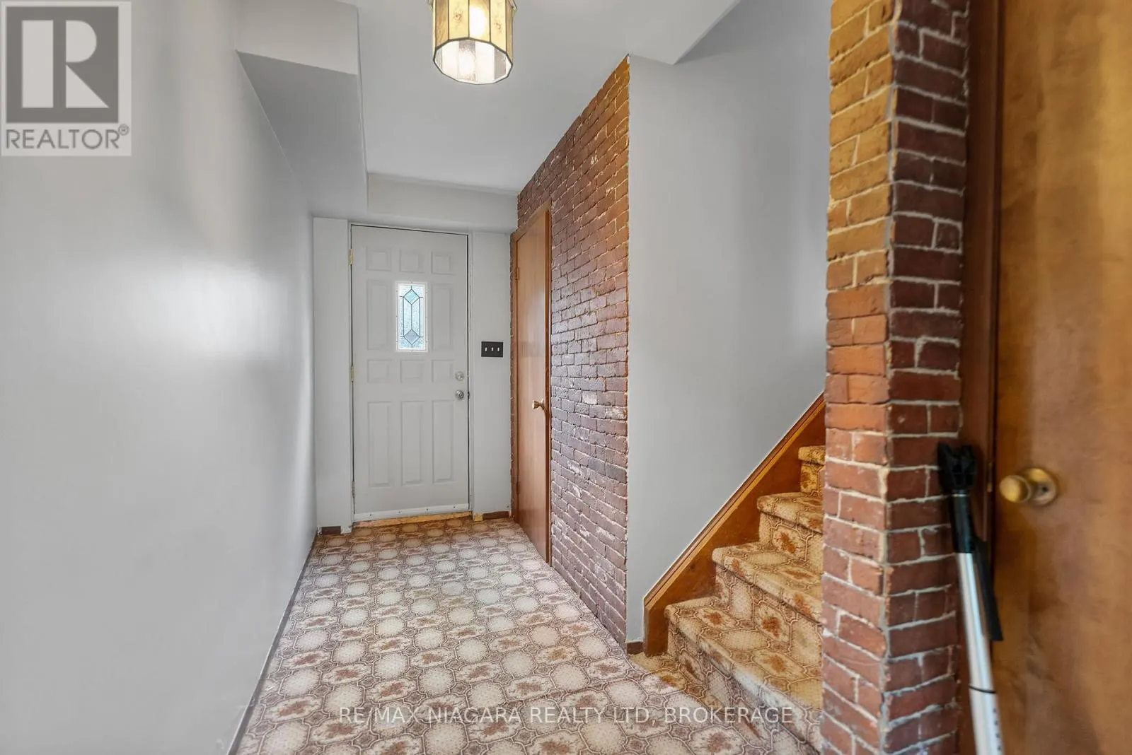 3759 HIGHLAND DRIVE
