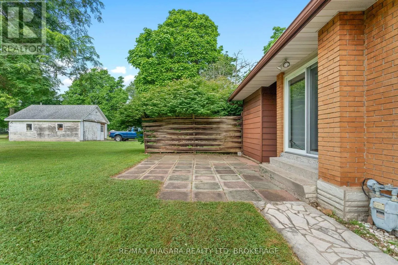 3759 HIGHLAND DRIVE