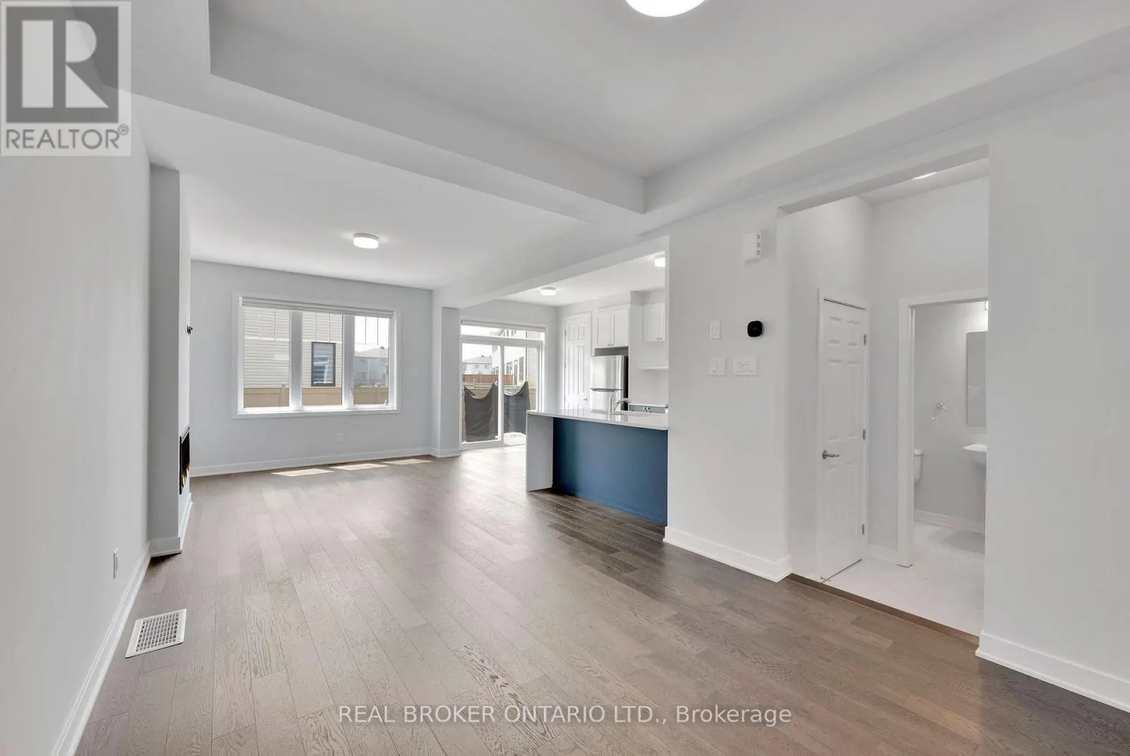 2123 WINSOME TERRACE