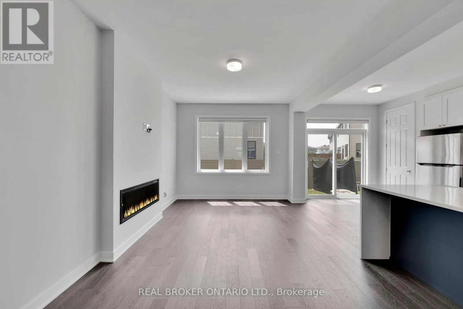 2123 WINSOME TERRACE