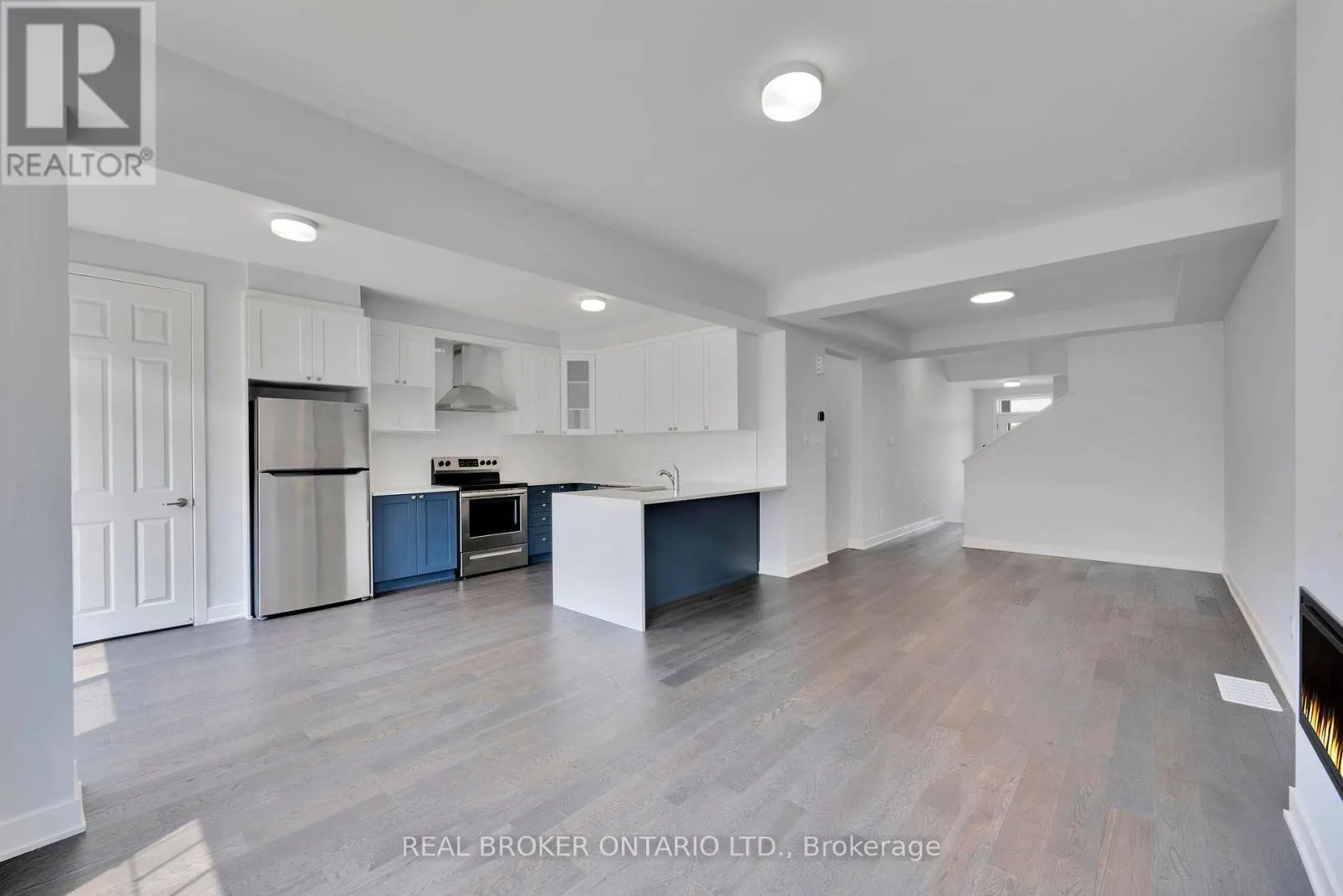 2123 WINSOME TERRACE