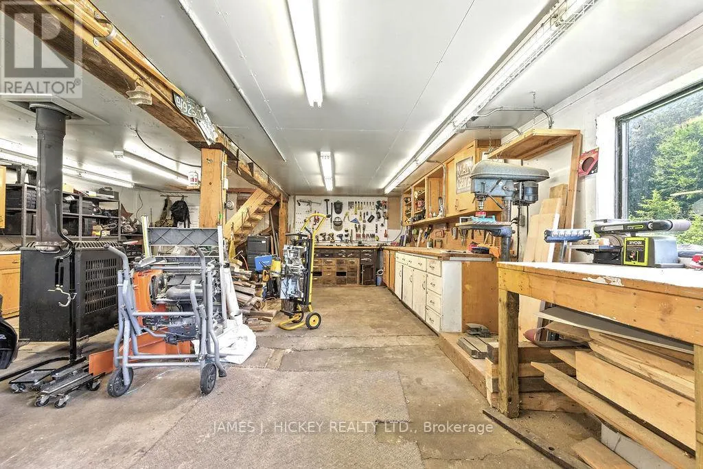 1077 ALLAN ROAD