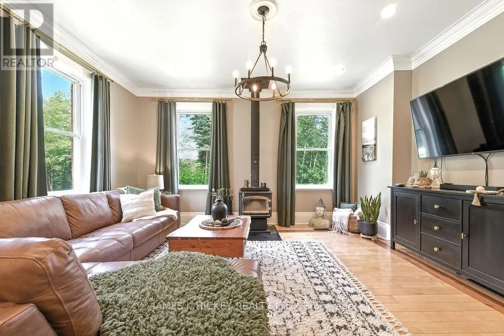 1077 ALLAN ROAD