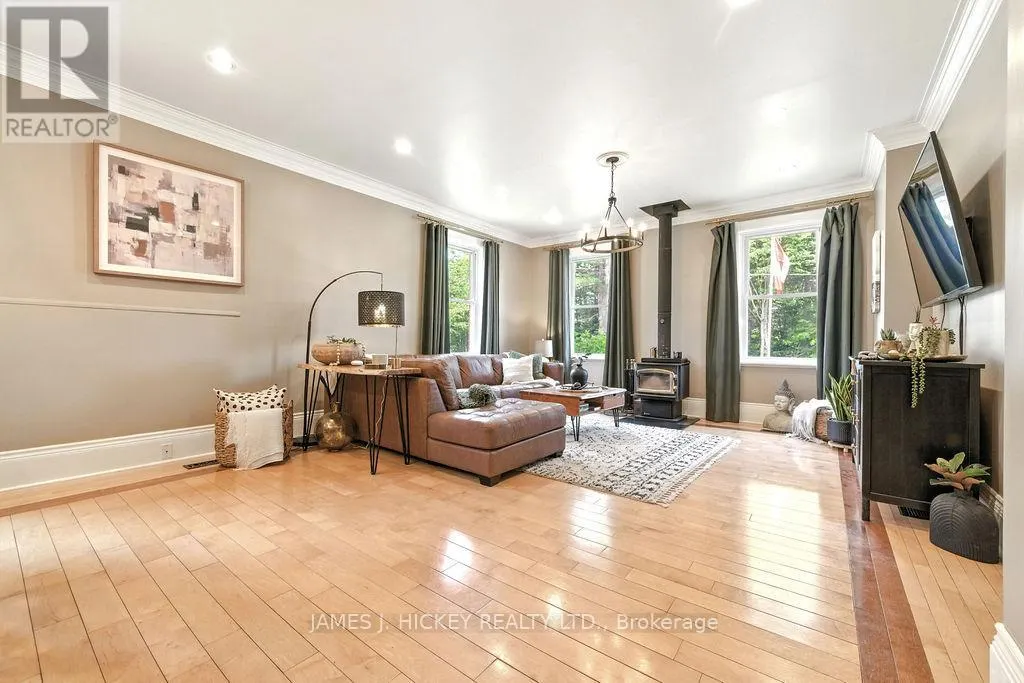 1077 ALLAN ROAD