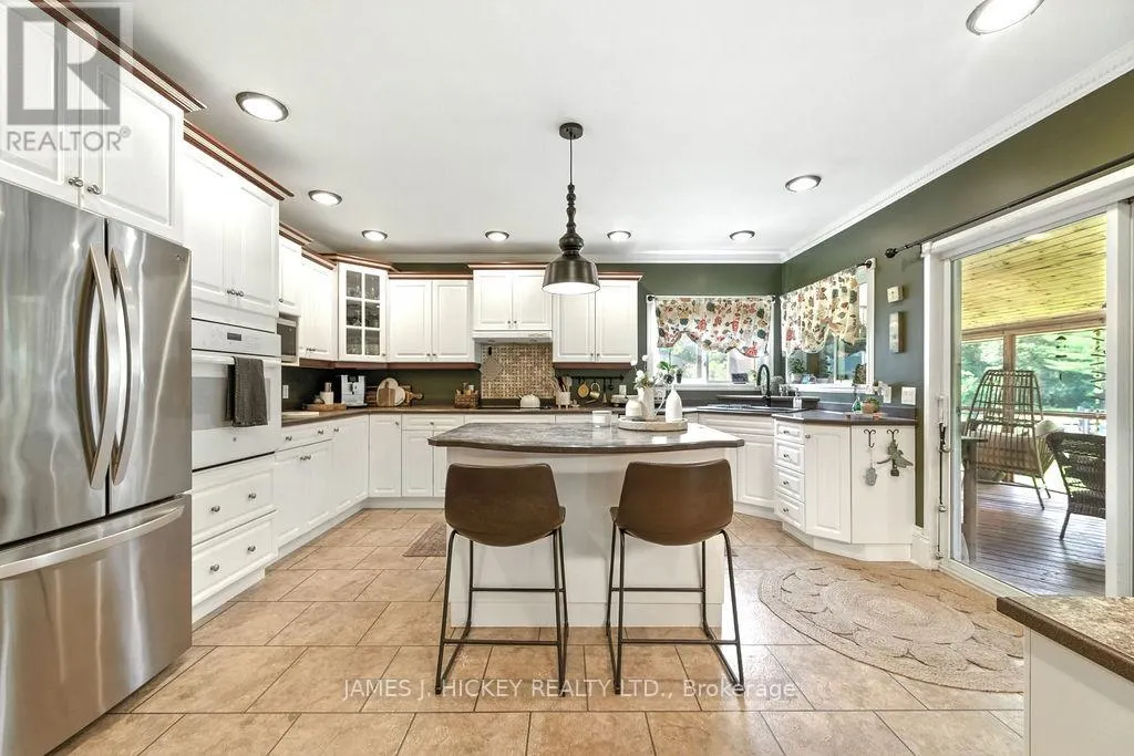 1077 ALLAN ROAD