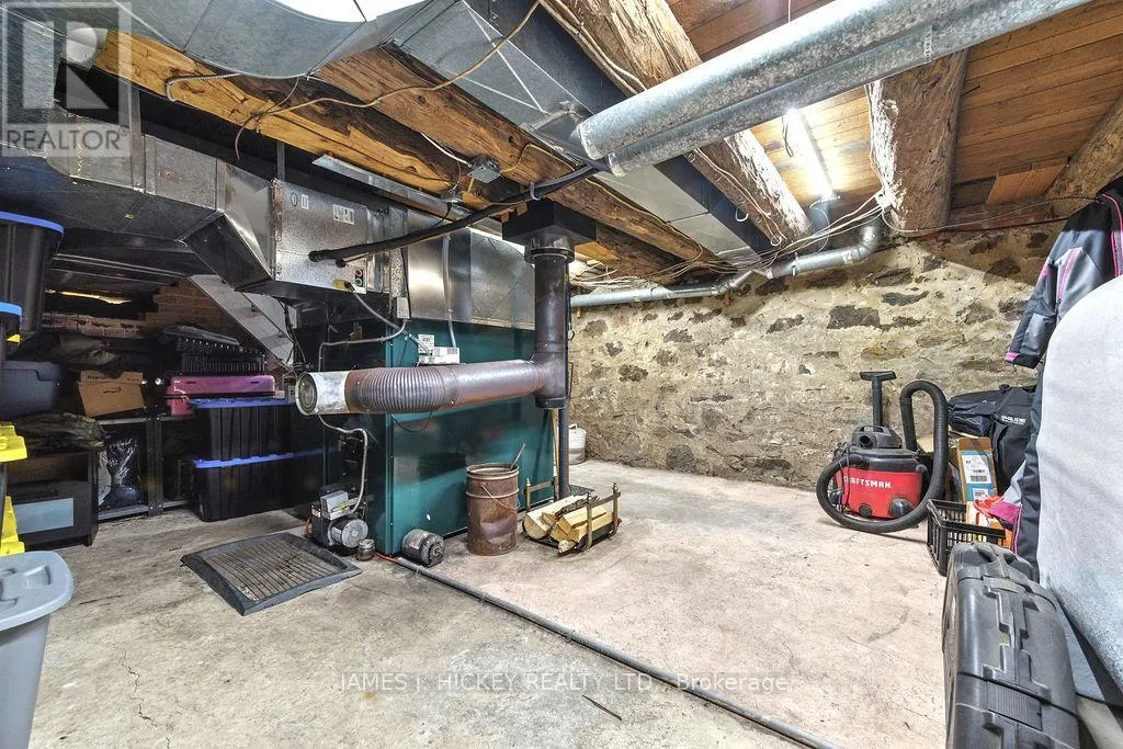 1077 ALLAN ROAD