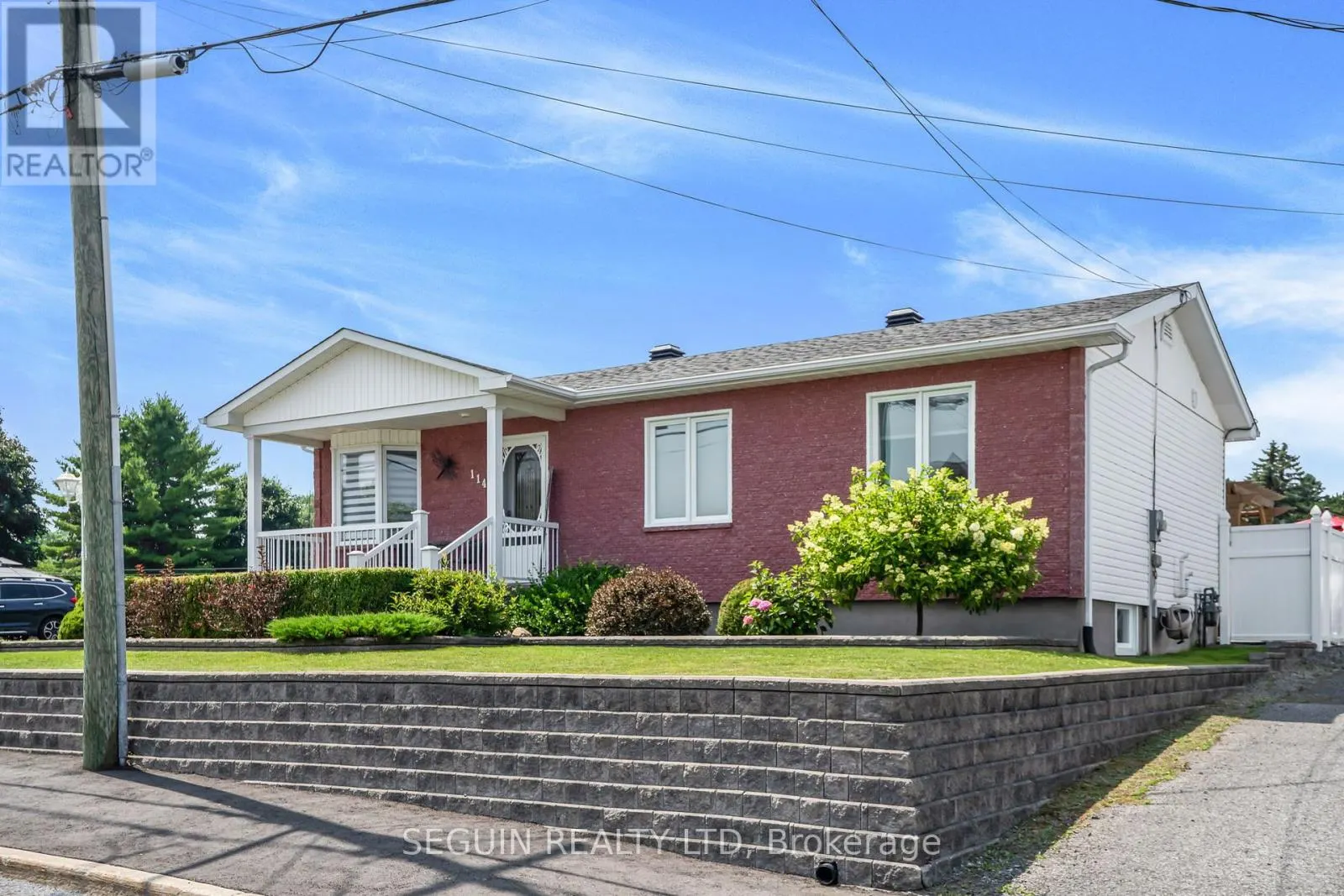 114 STANLEY AVENUE