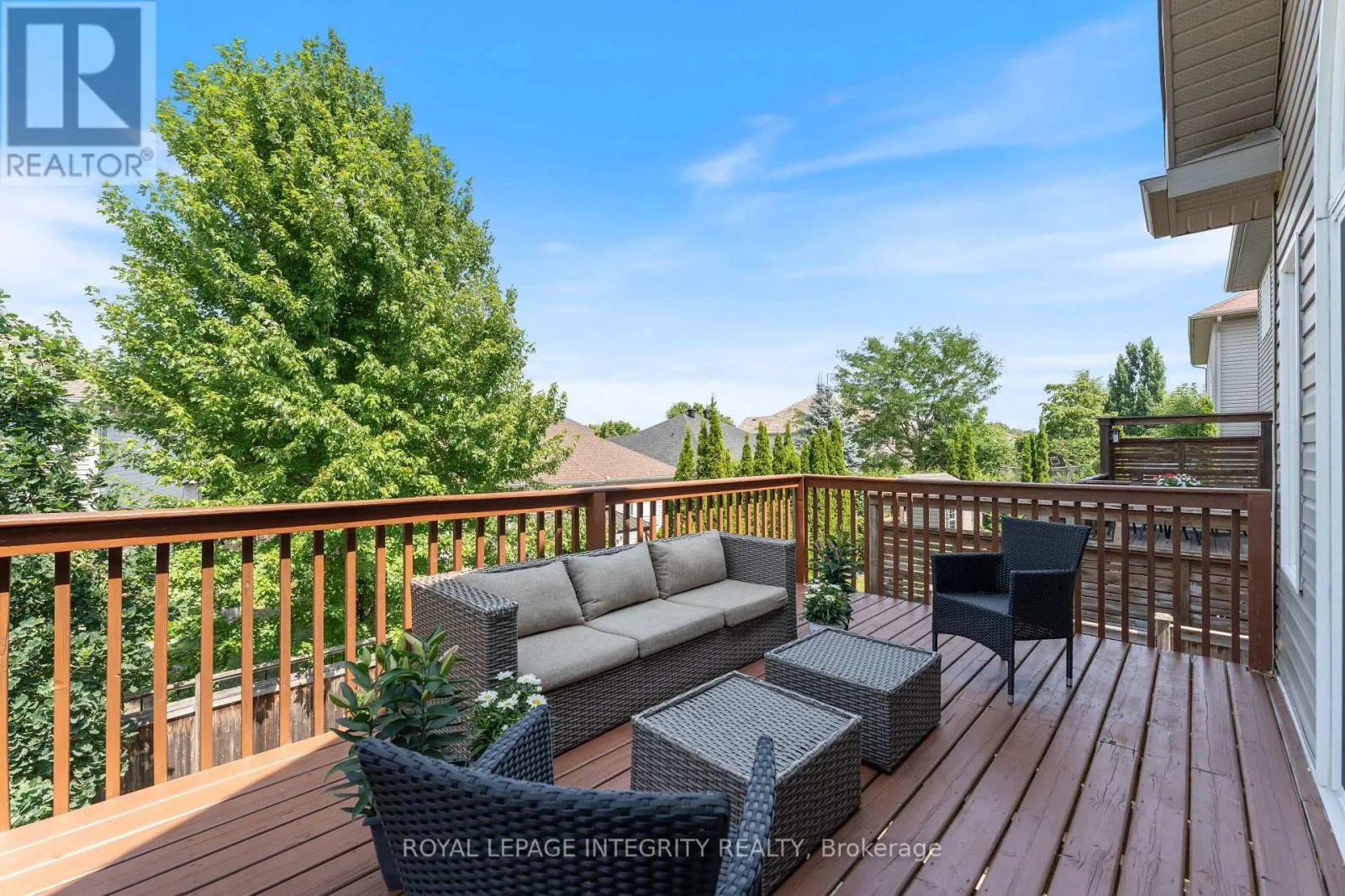 449 LANDSWOOD WAY