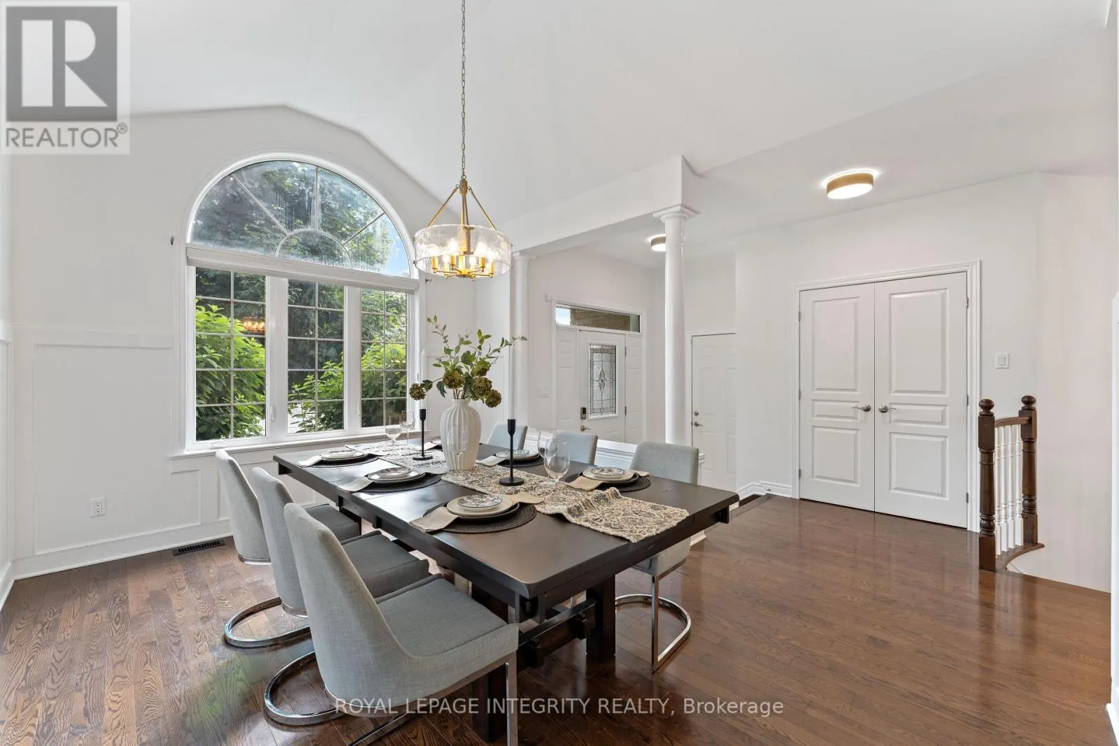 449 LANDSWOOD WAY
