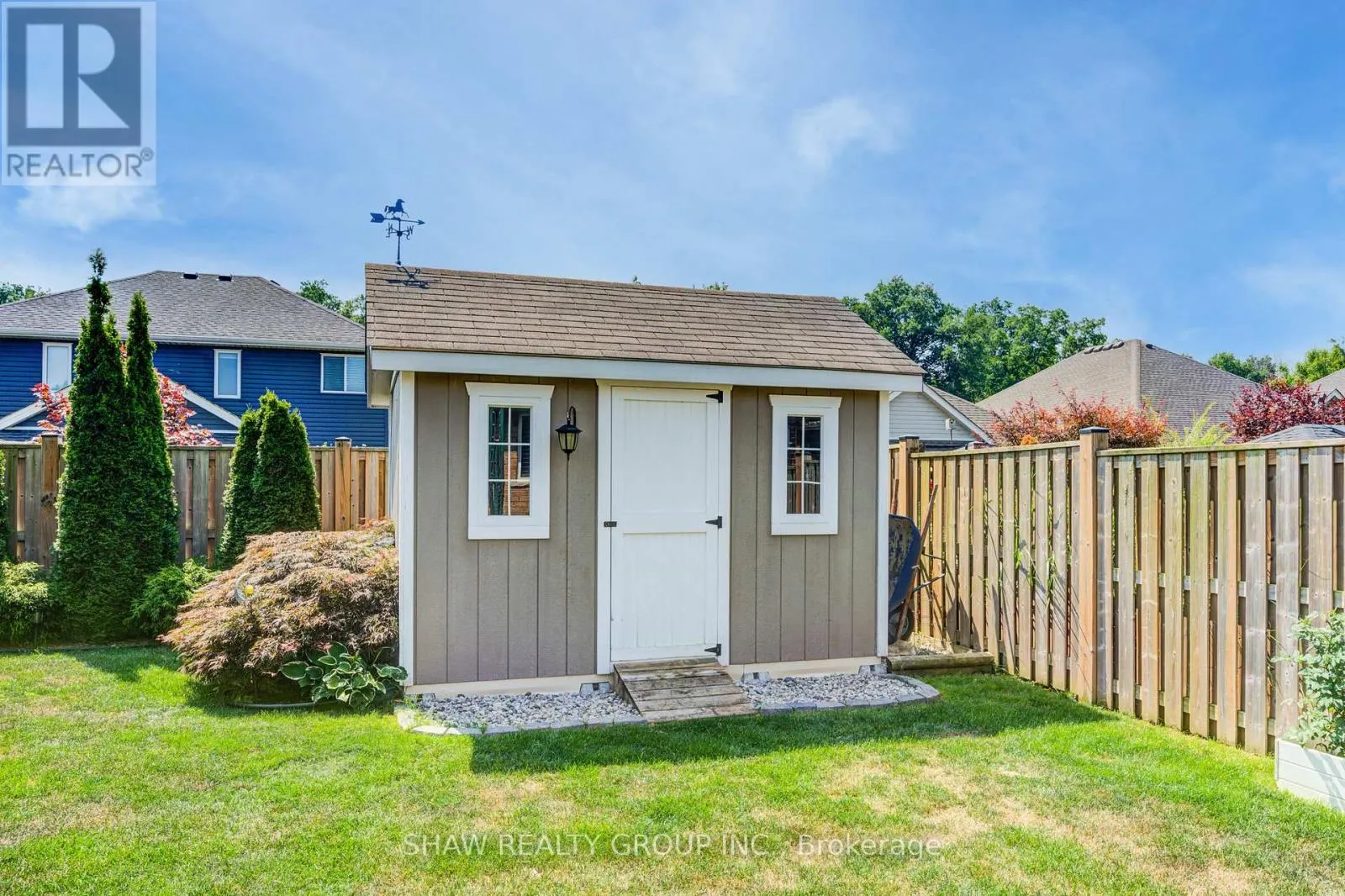 19 COLIN AVENUE